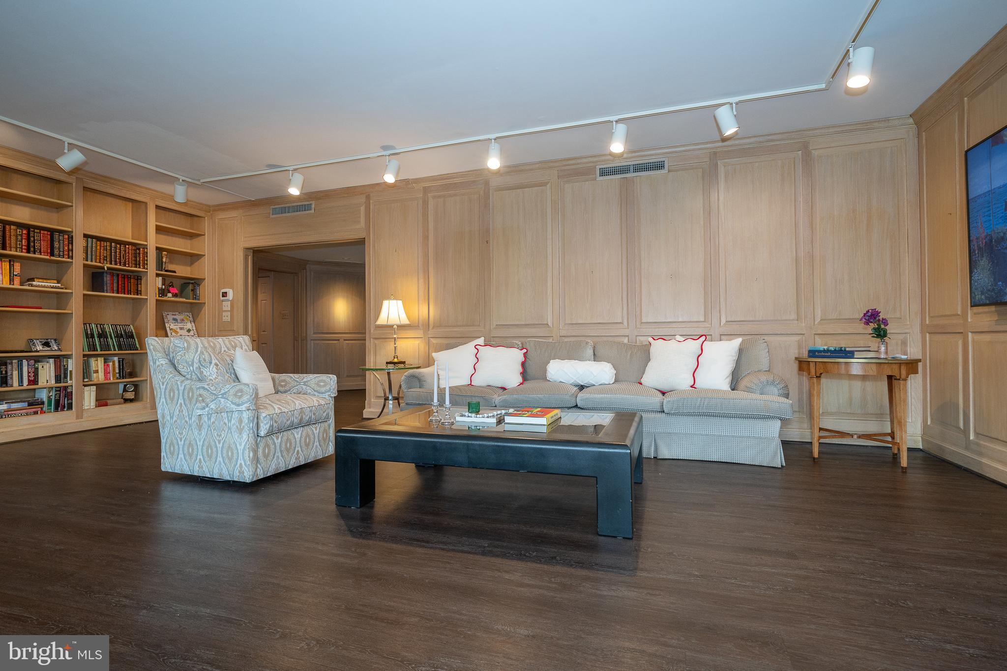 GRAYS LANE HOUSE - Residential
