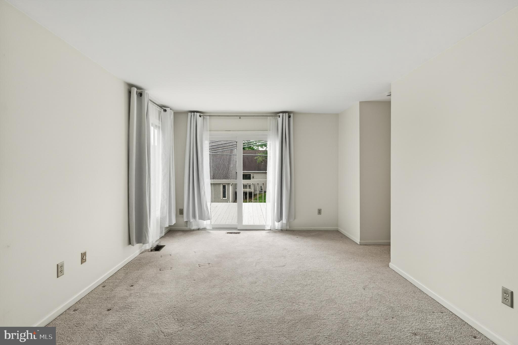 RADLEY RUN MEWS - Residential