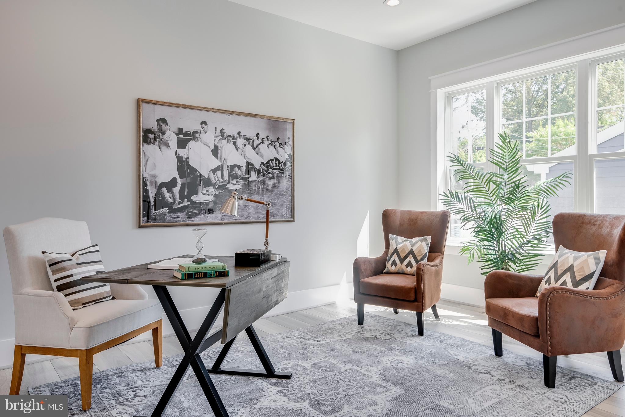 BROADWATER BEACH - Residential