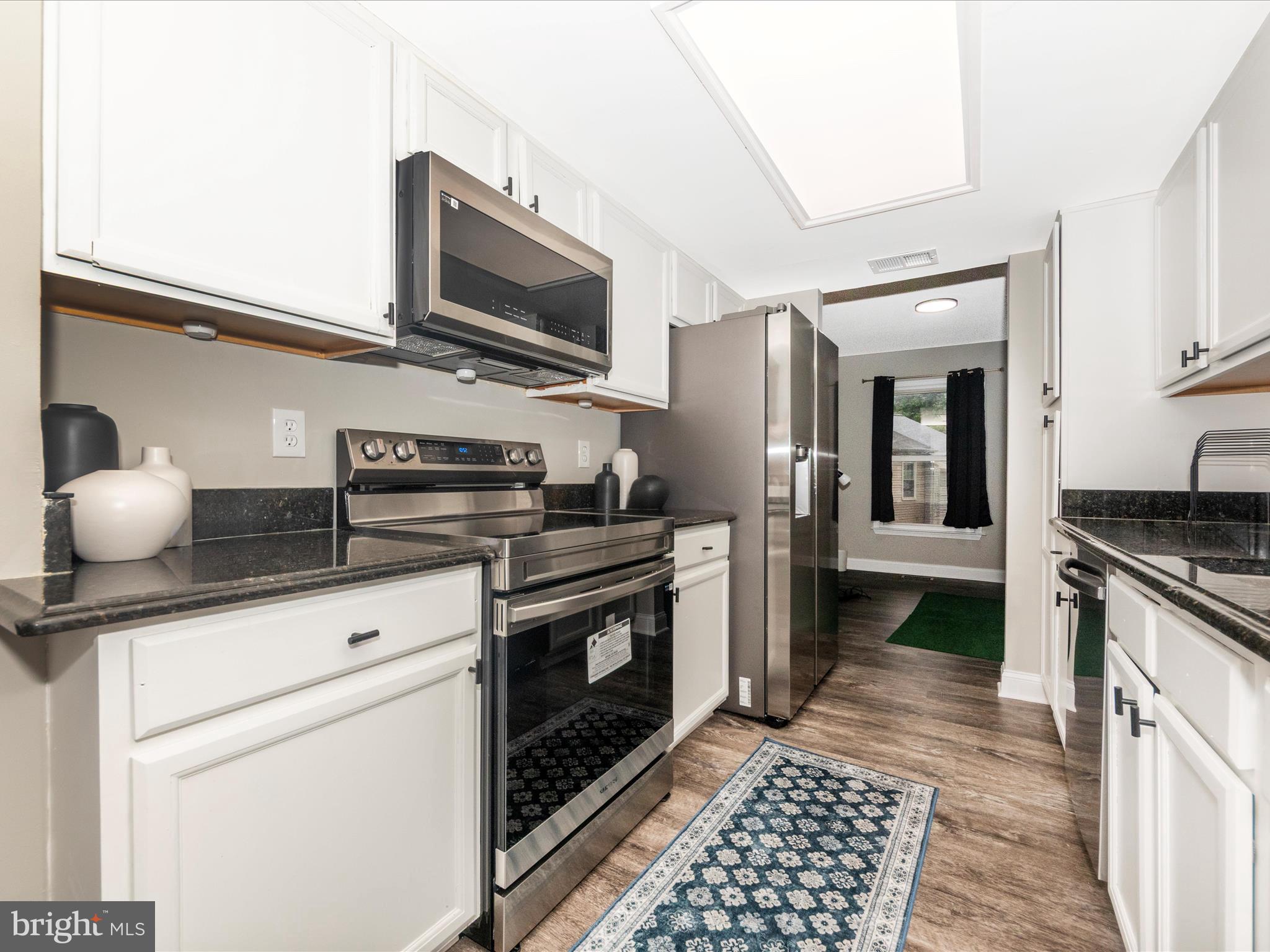 GREENCASTLE MANOR - Residential