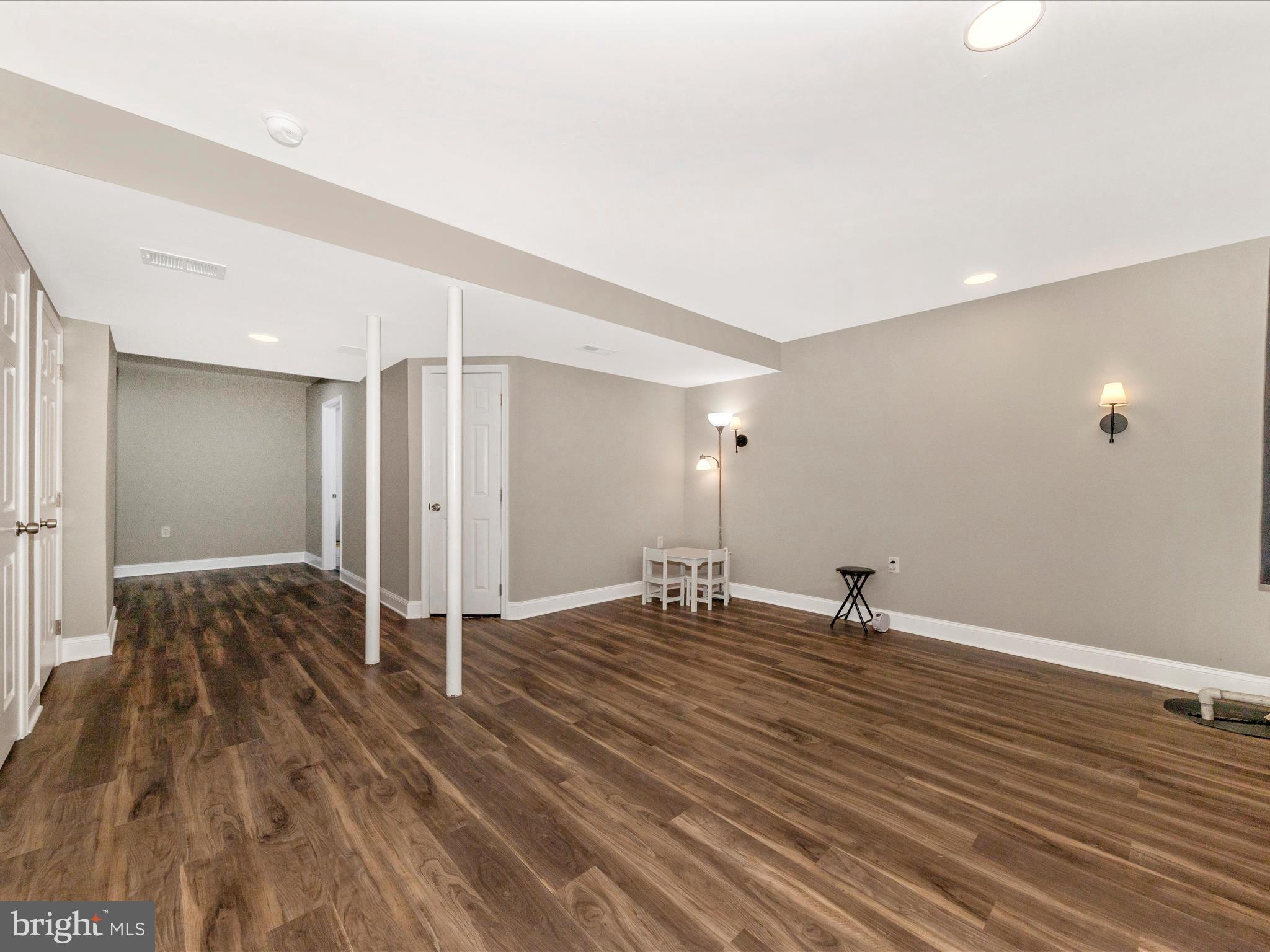 GREENCASTLE MANOR - Residential