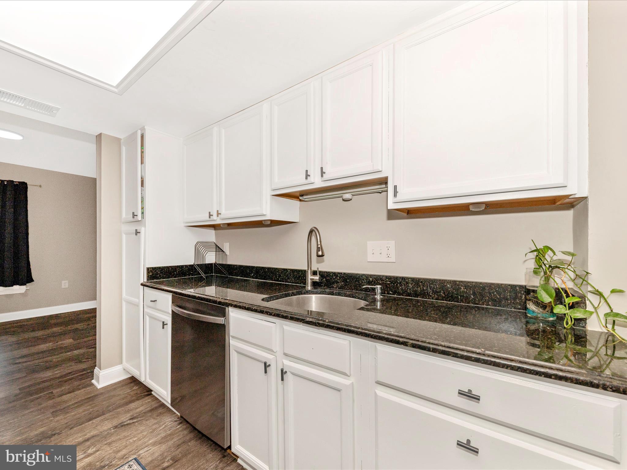 GREENCASTLE MANOR - Residential