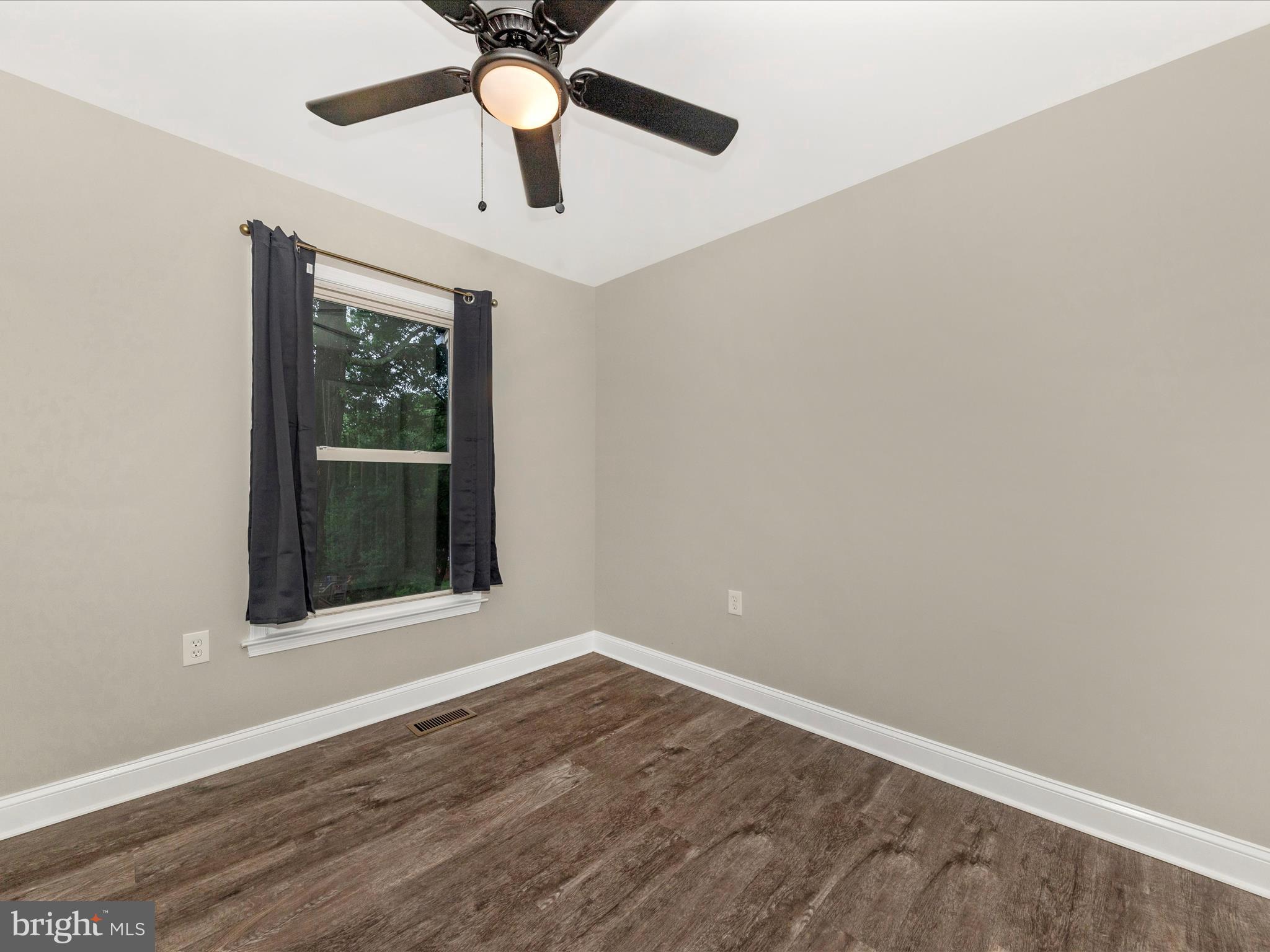 GREENCASTLE MANOR - Residential