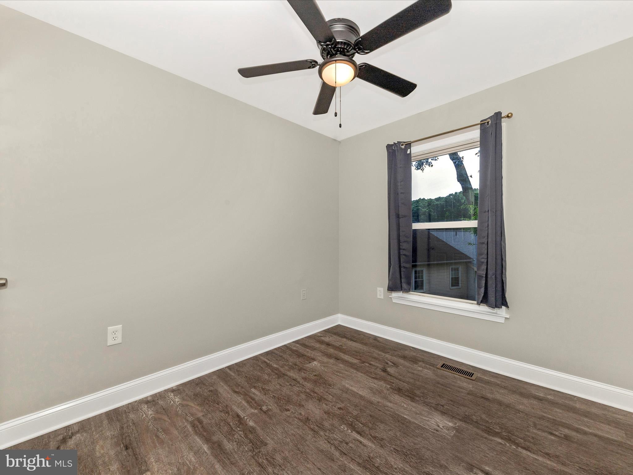 GREENCASTLE MANOR - Residential