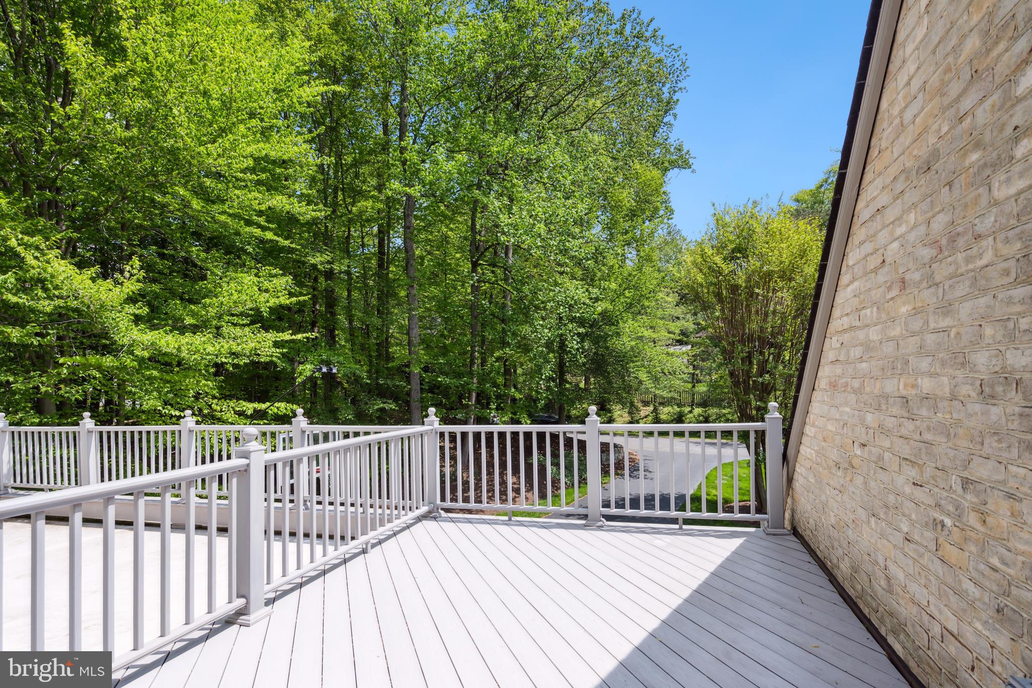 LANGLEY OAKS - Residential