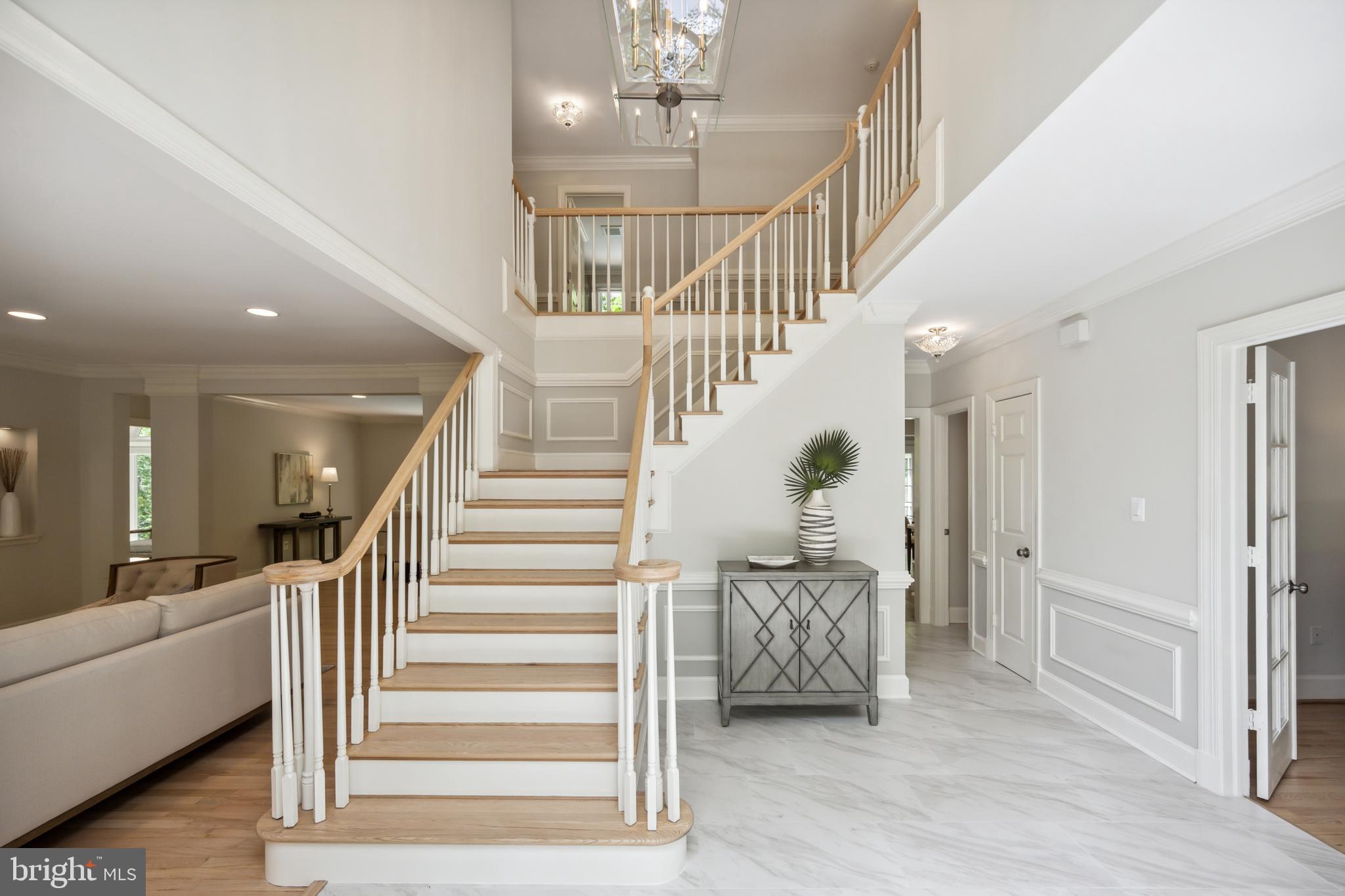 LANGLEY OAKS - Residential