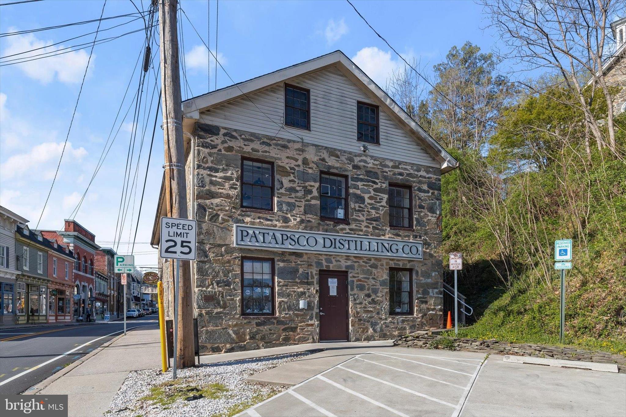 STONE HOUSE VILLAGE - Residential