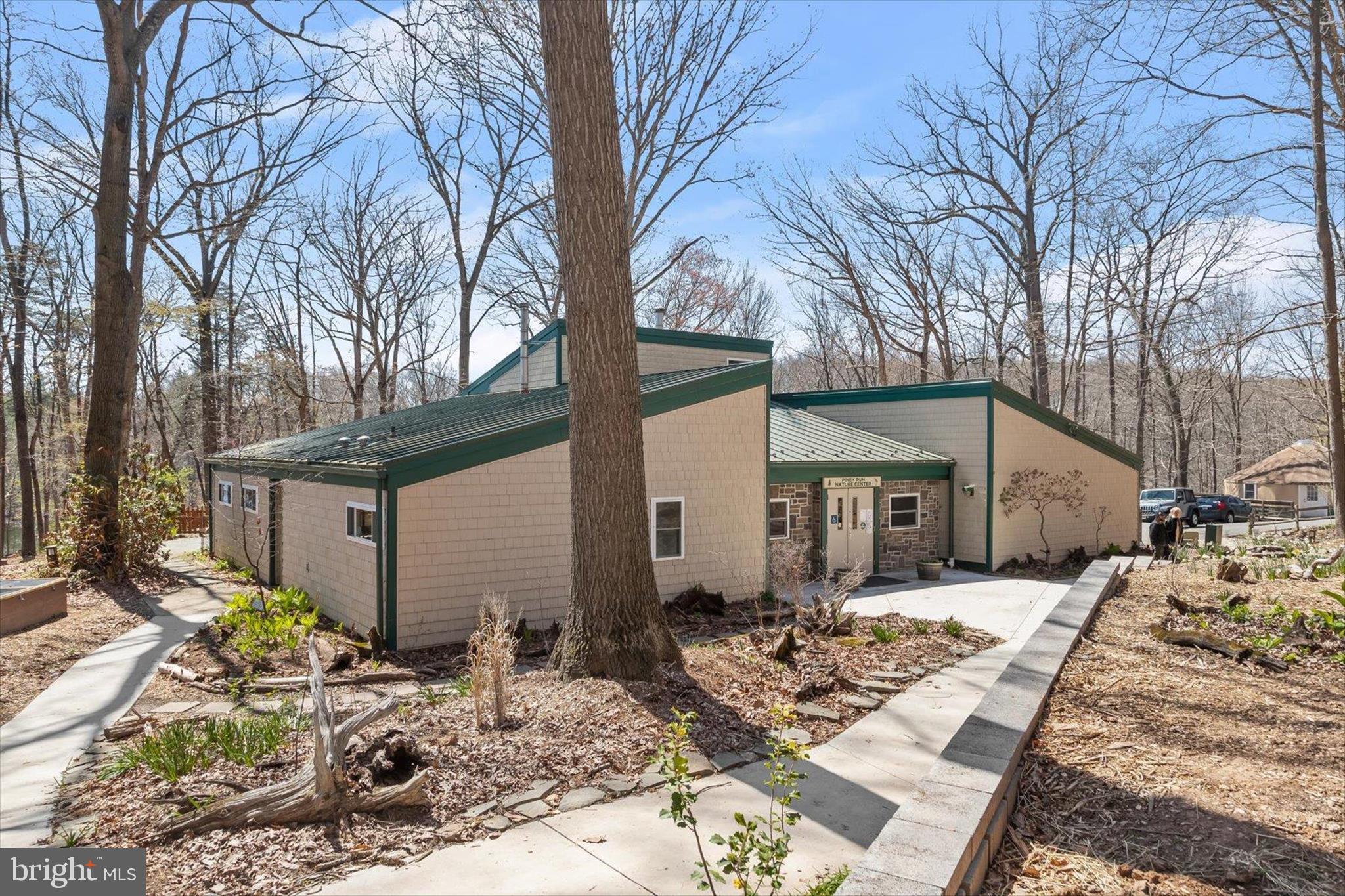 STONE HOUSE VILLAGE - Residential
