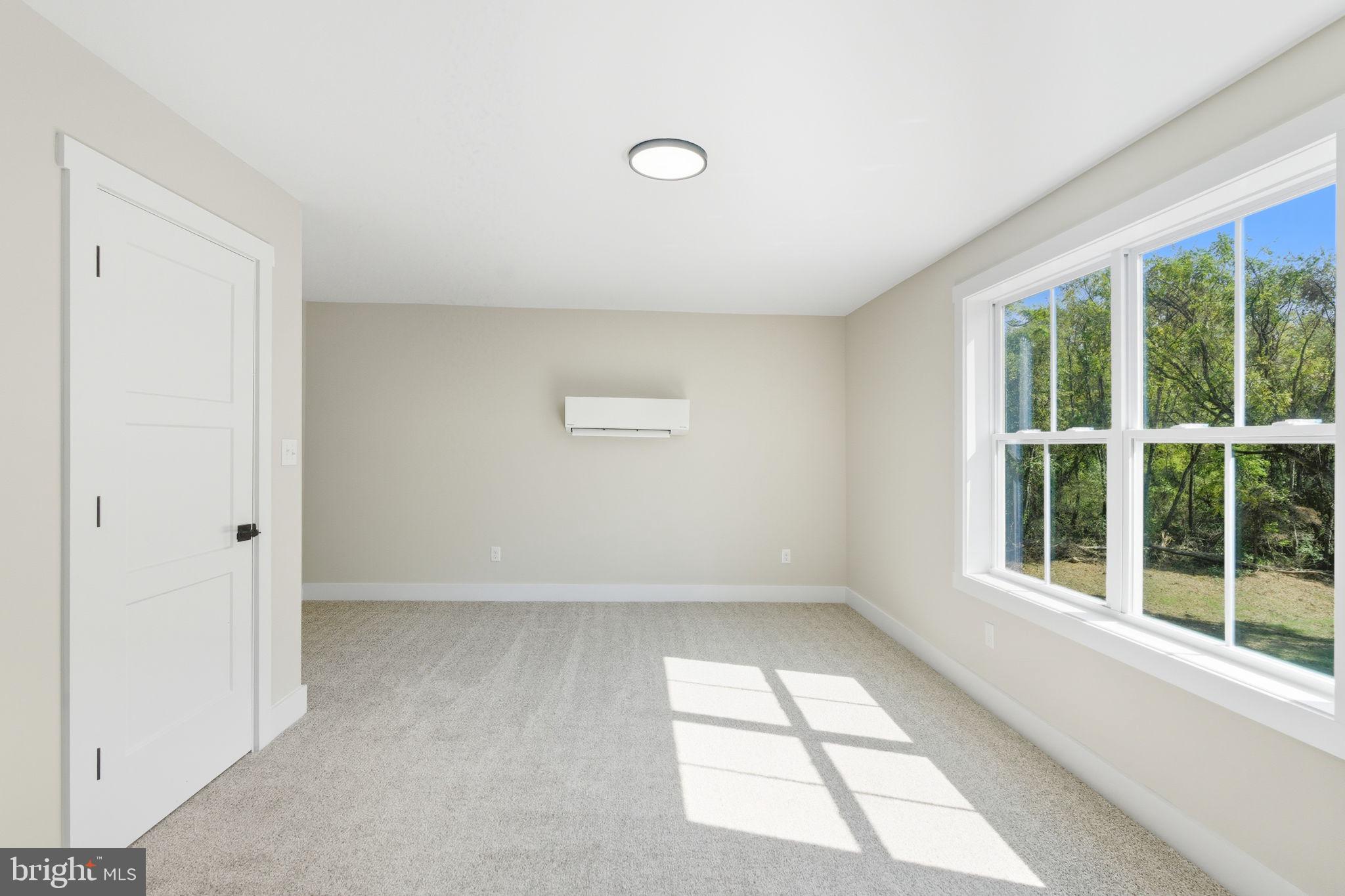 HALLMARK GLEN - Residential