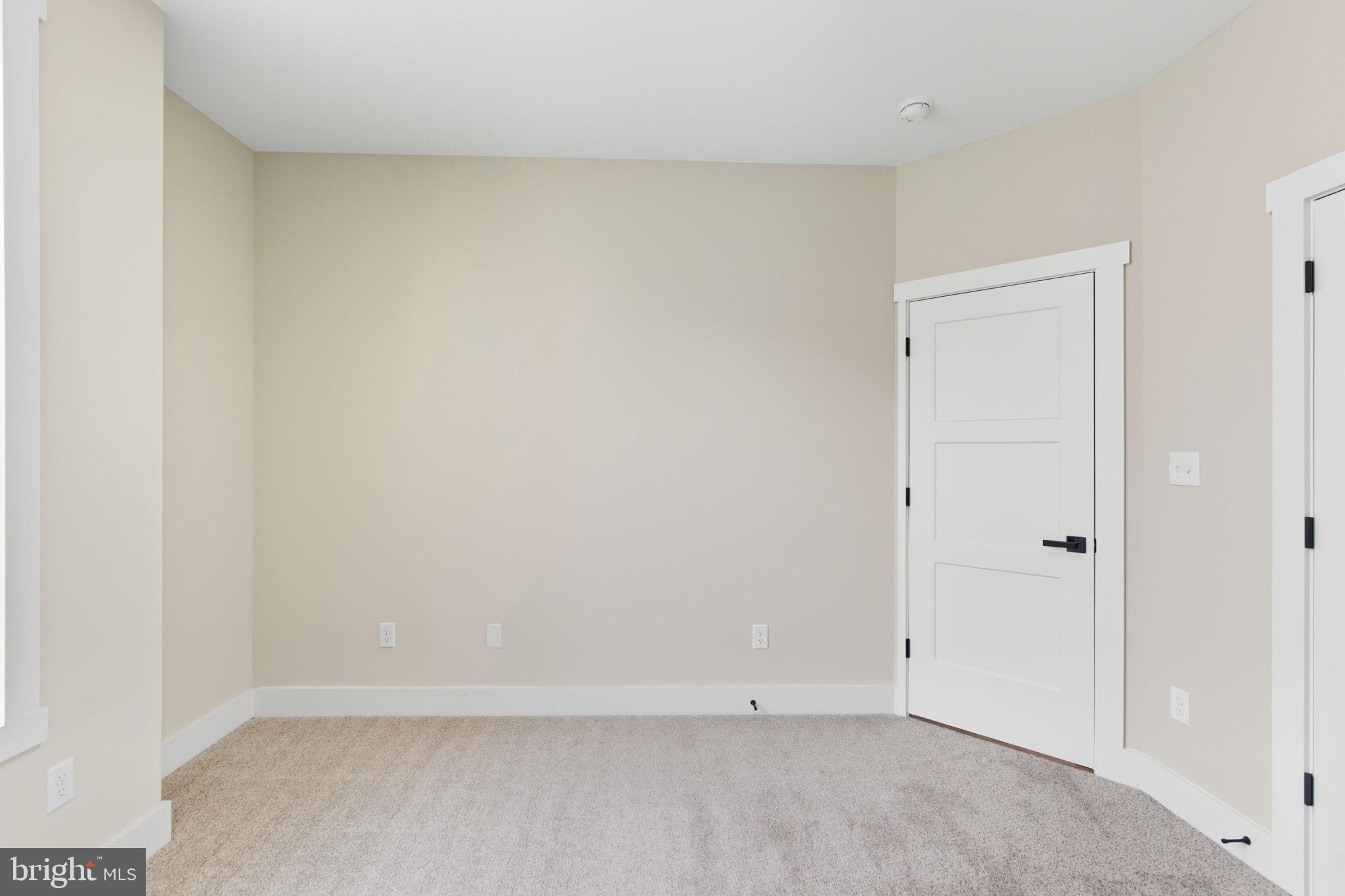 HALLMARK GLEN - Residential