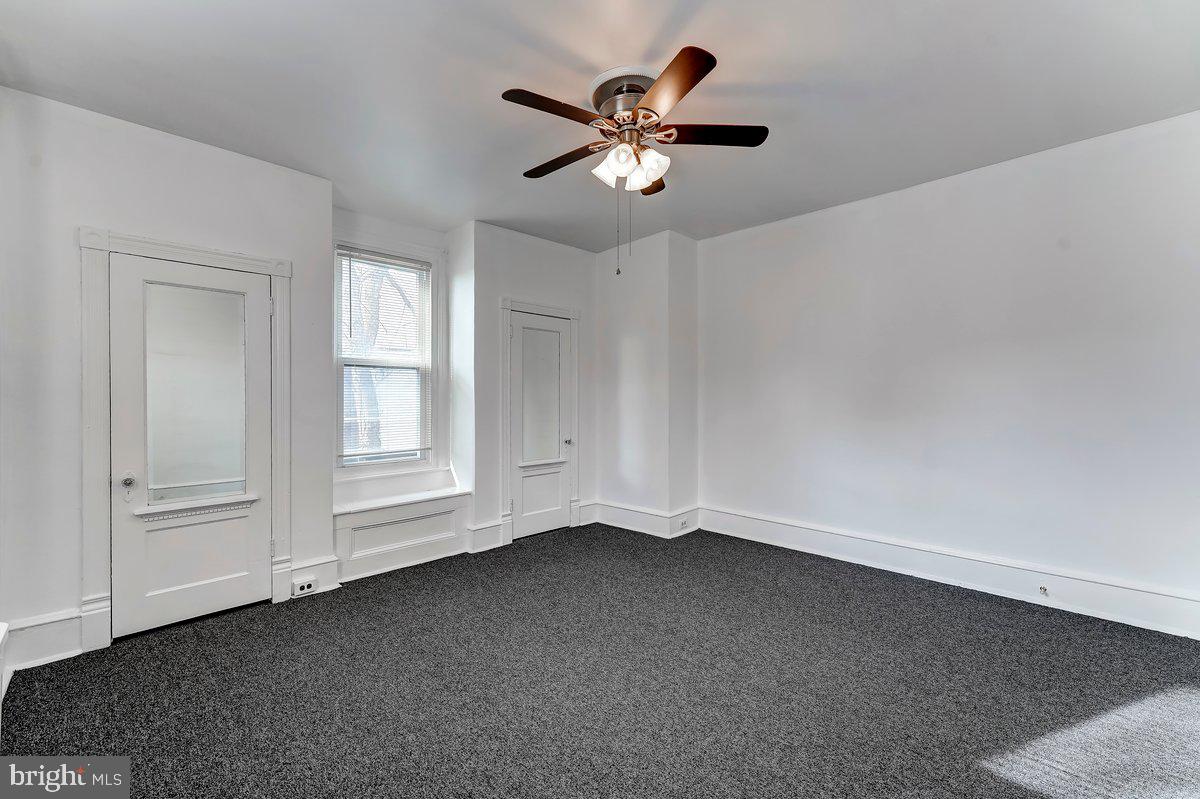 LOGAN - Residential Lease