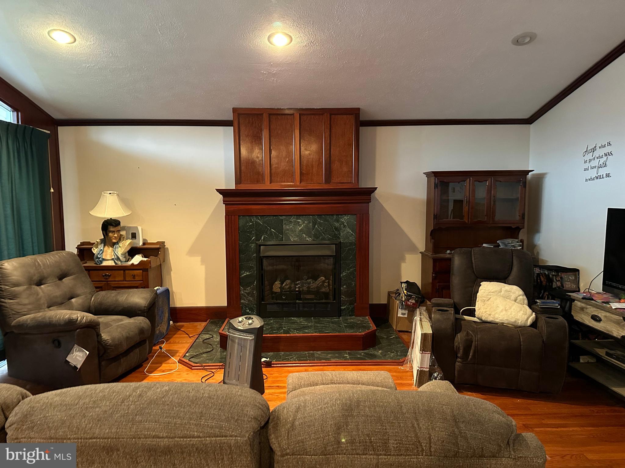GOLDEN ROD - Residential