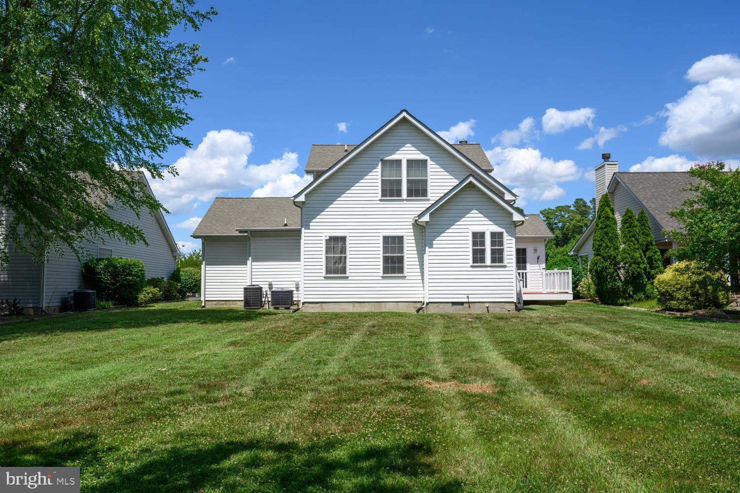 THE HOLLY'S - Residential