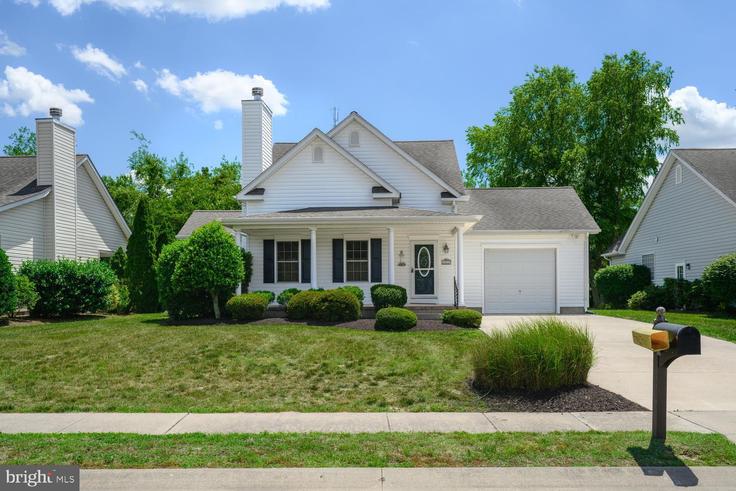 THE HOLLY'S - Residential