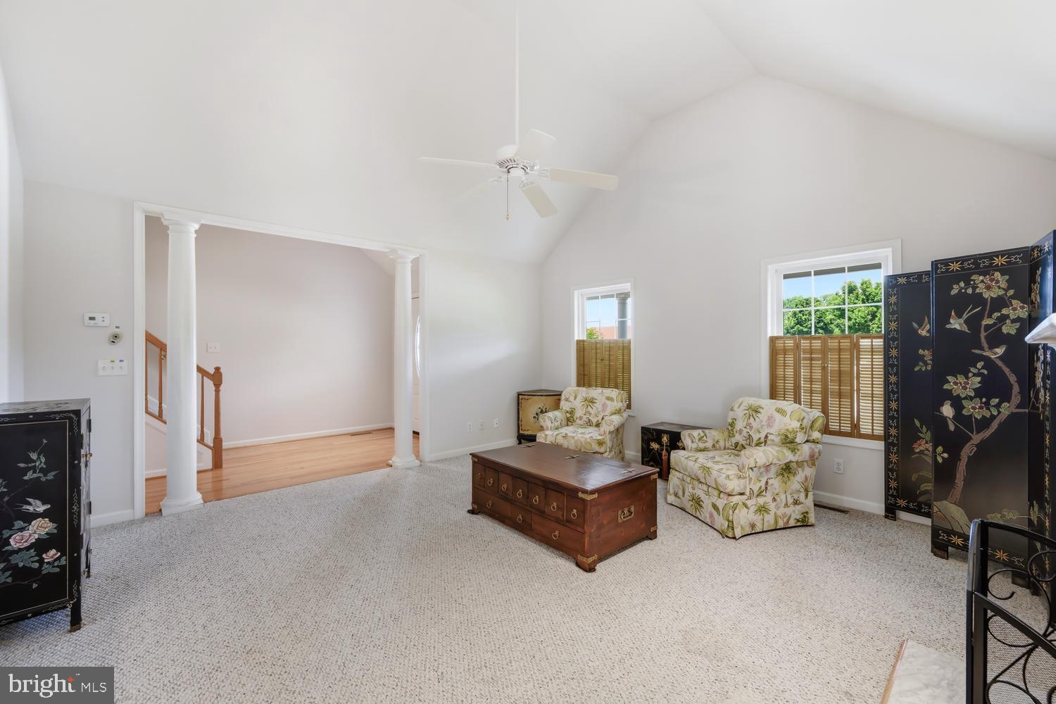 THE HOLLY'S - Residential
