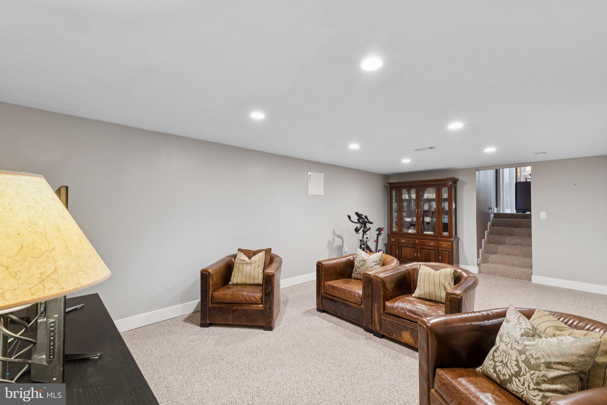 BEL PRE WOODS - Residential