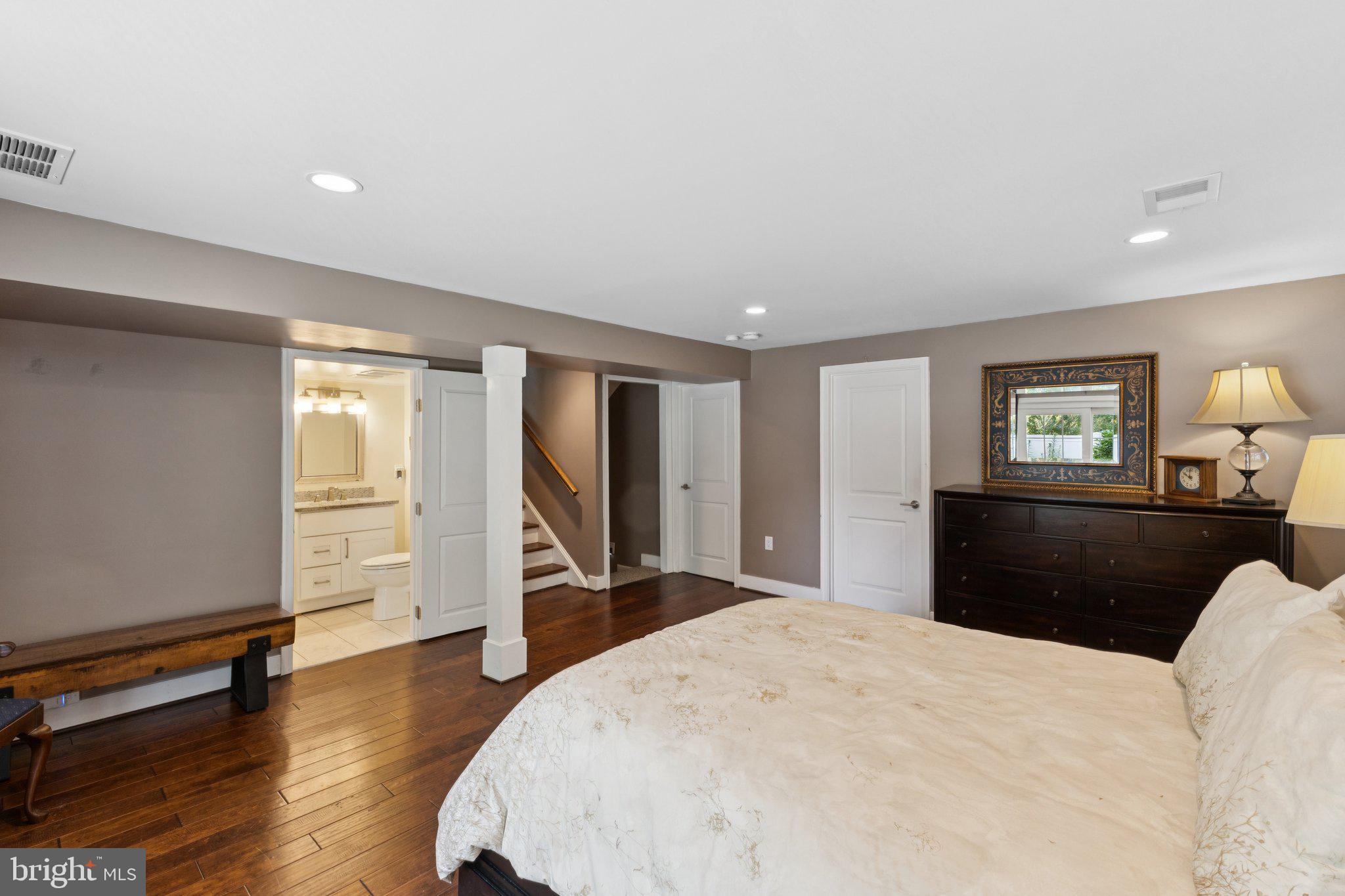BEL PRE WOODS - Residential