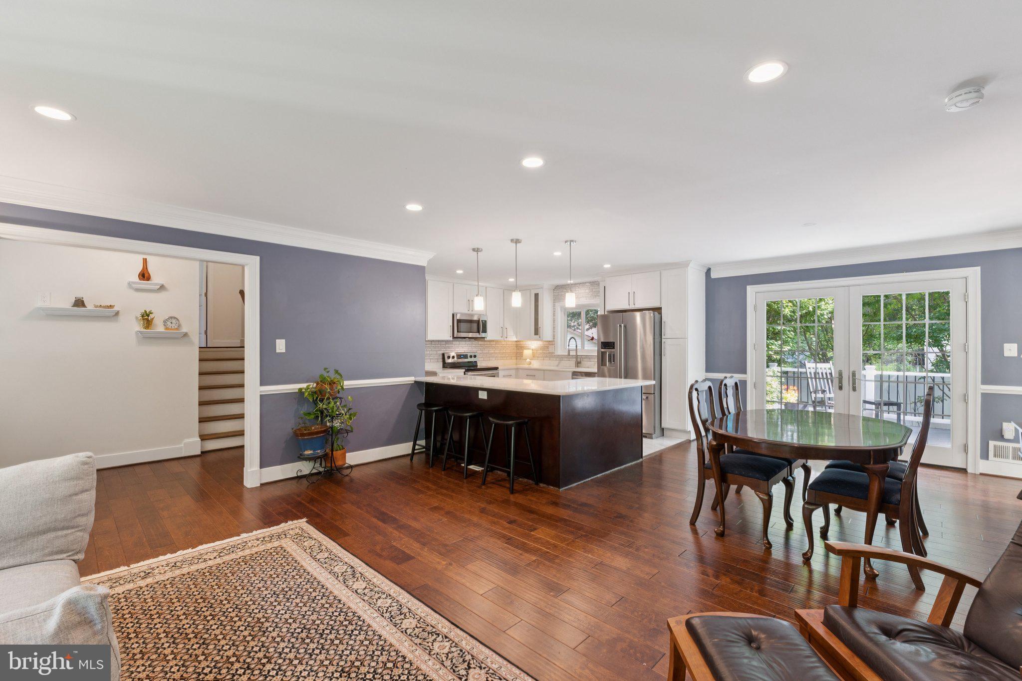 BEL PRE WOODS - Residential