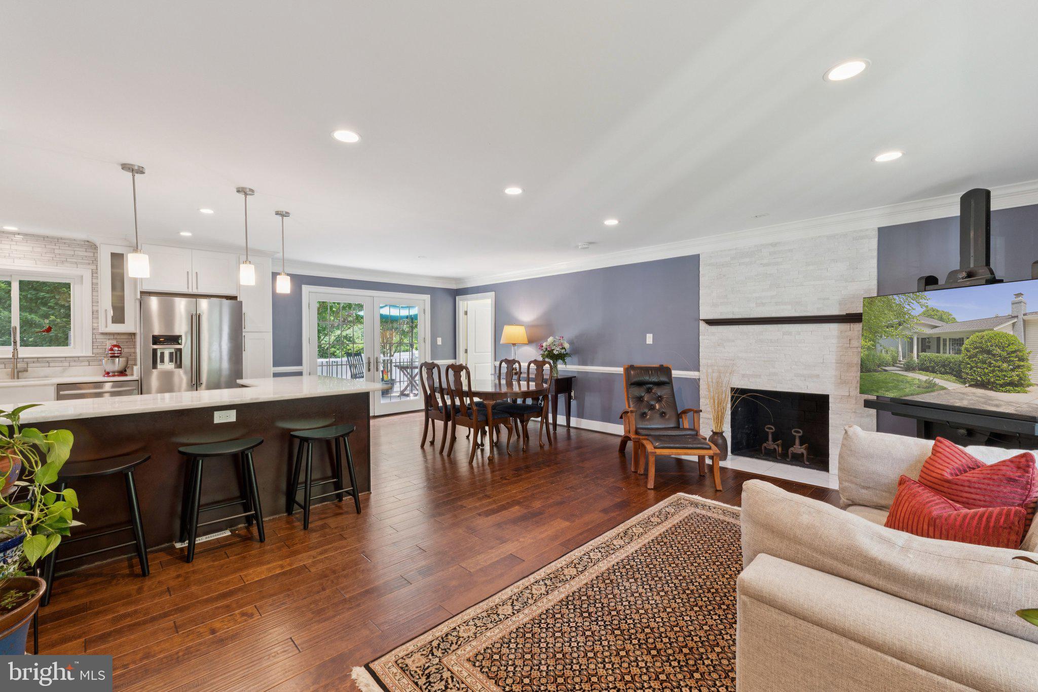 BEL PRE WOODS - Residential
