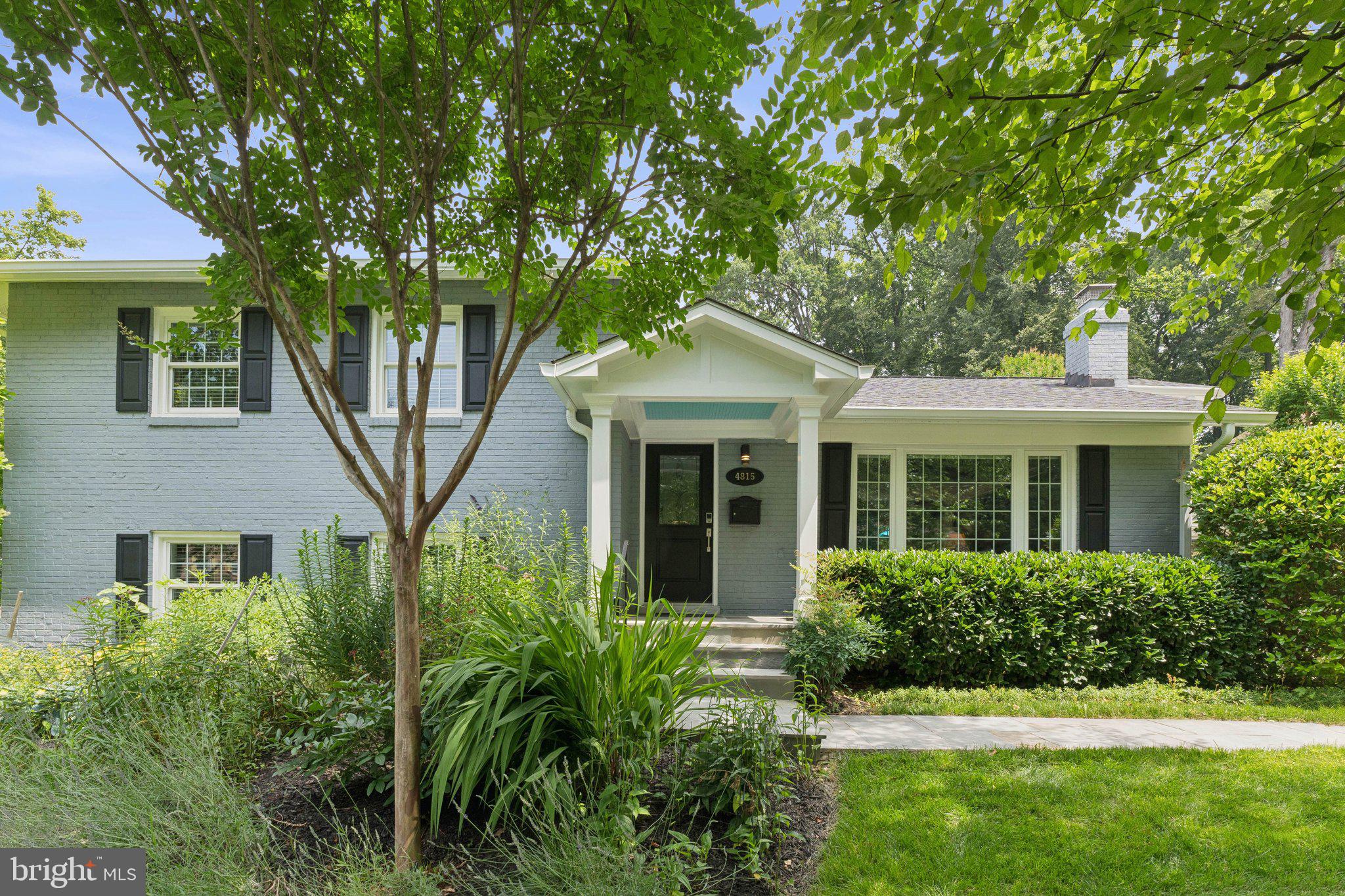 BEL PRE WOODS - Residential