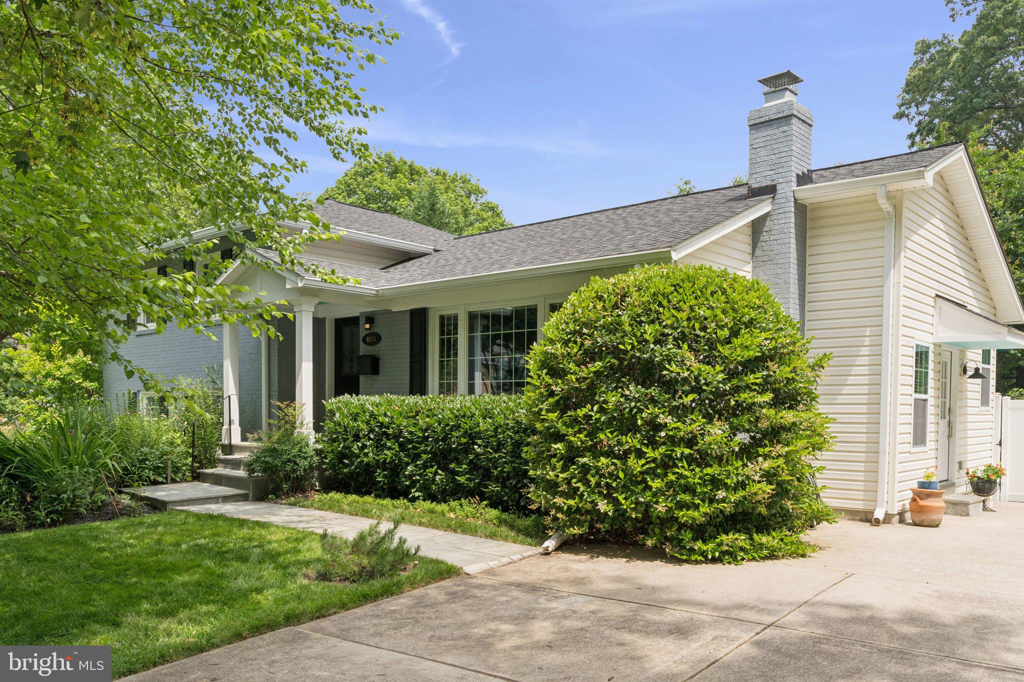 BEL PRE WOODS - Residential