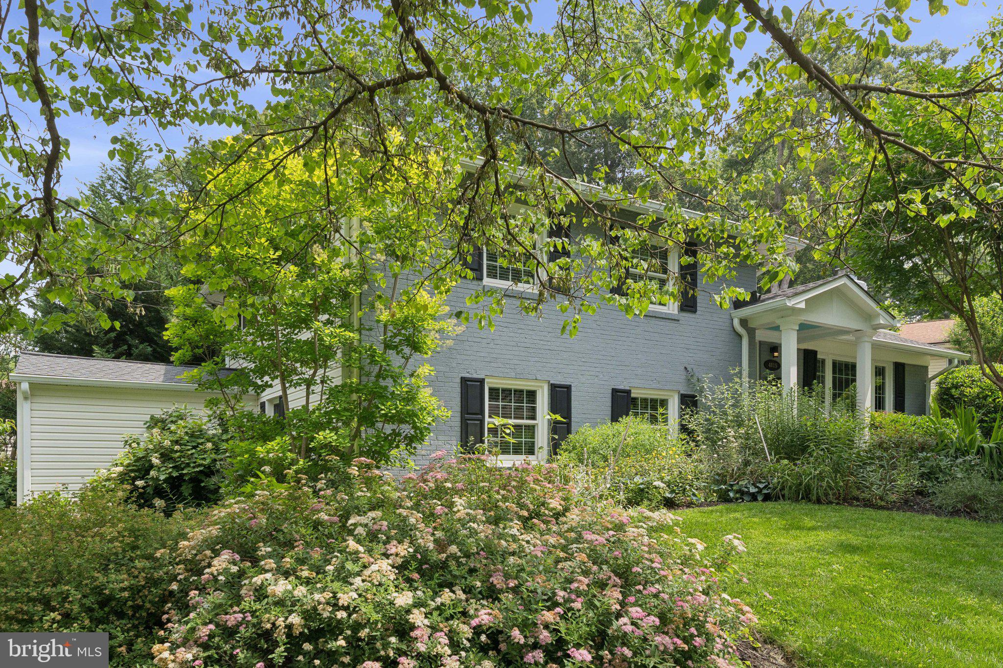 BEL PRE WOODS - Residential