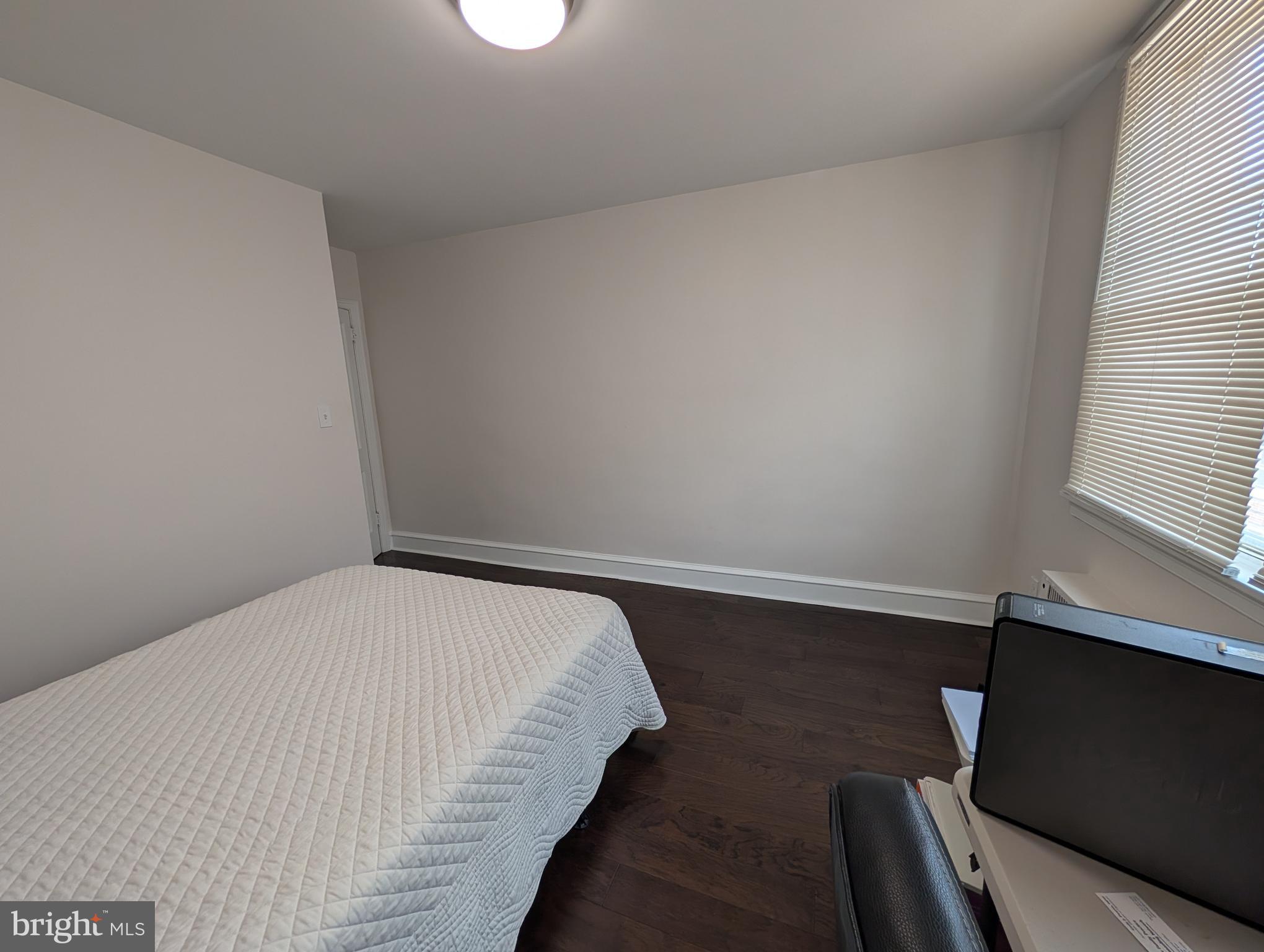 WEST OAK LANE - Residential