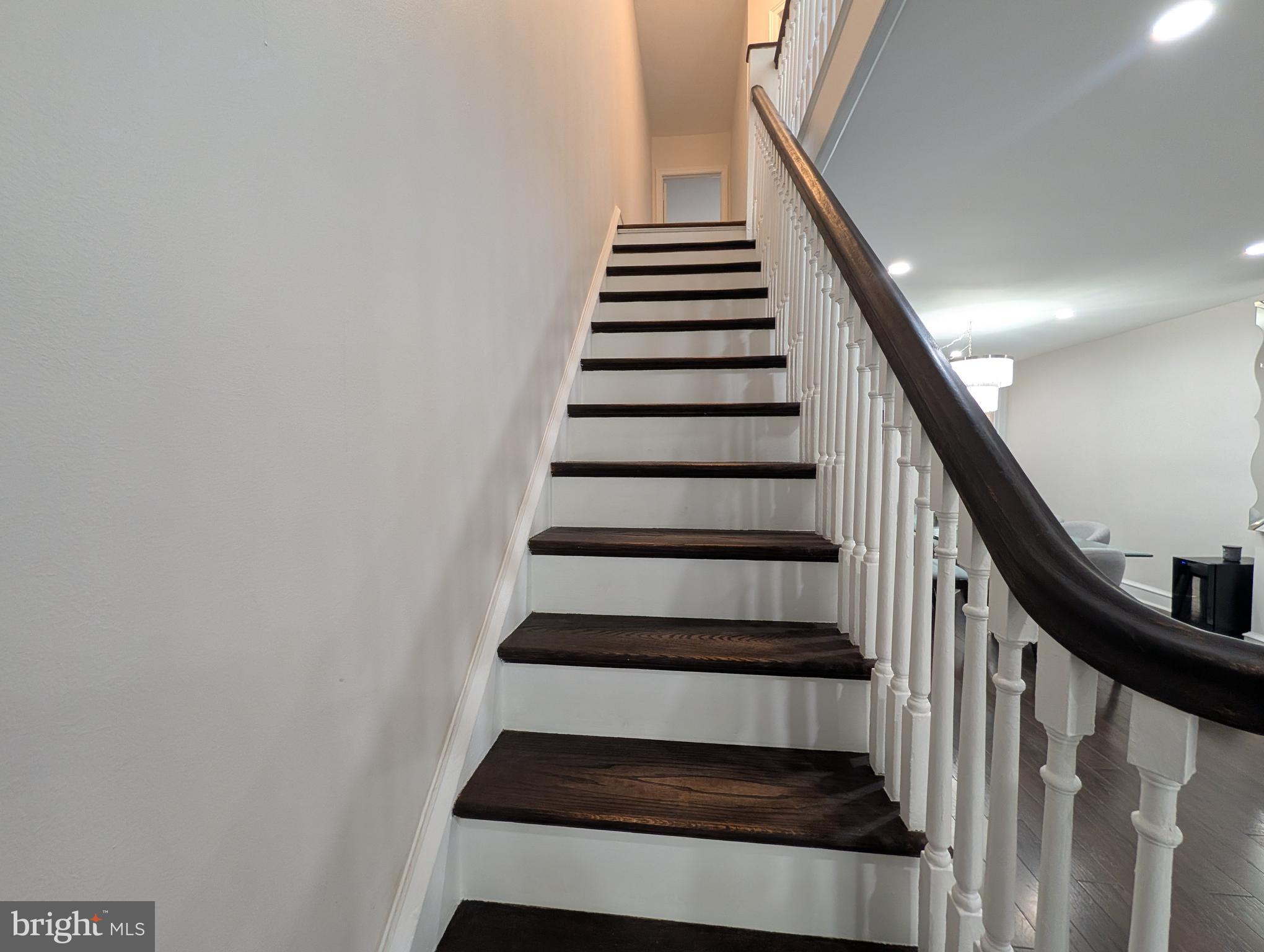 WEST OAK LANE - Residential