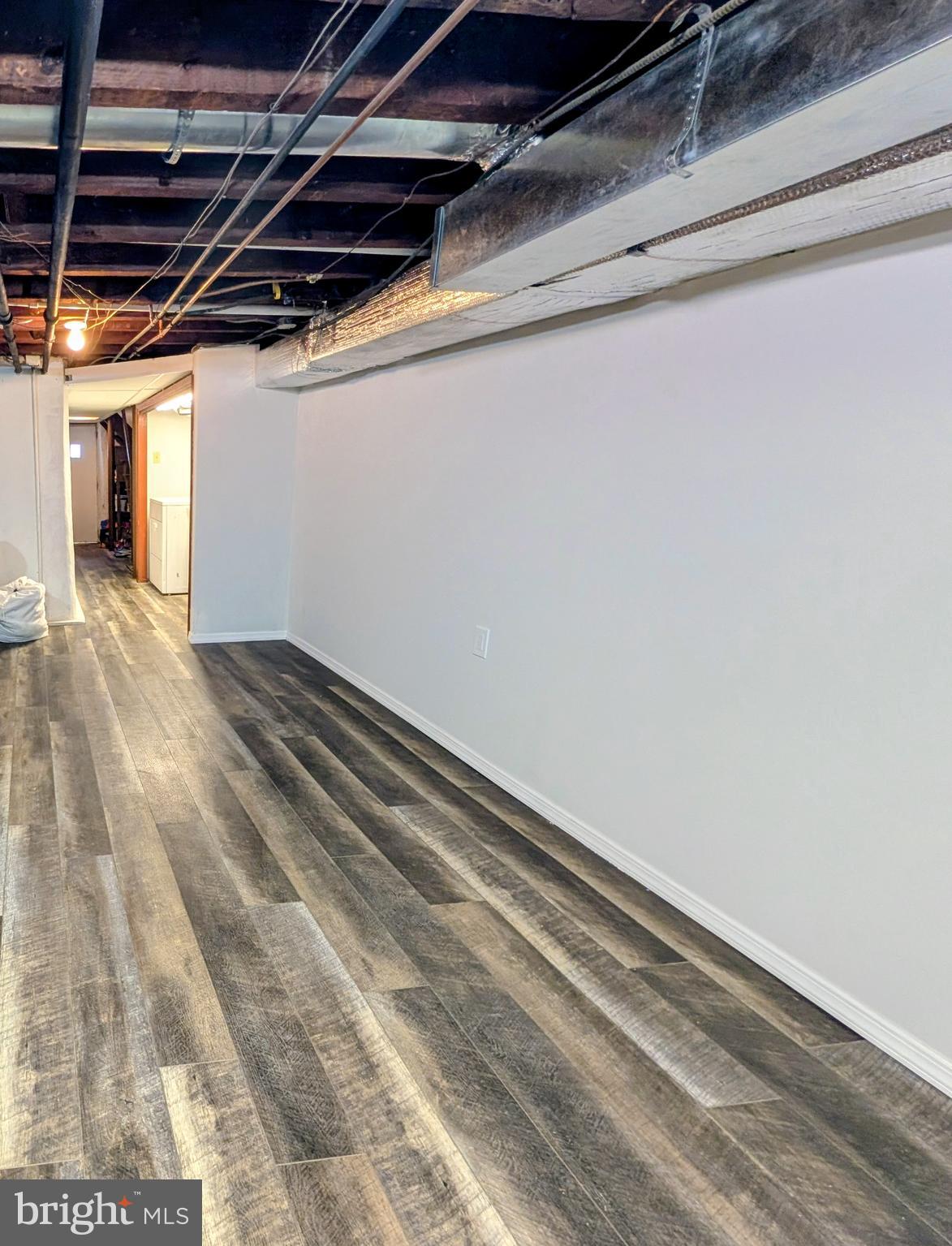 WEST OAK LANE - Residential