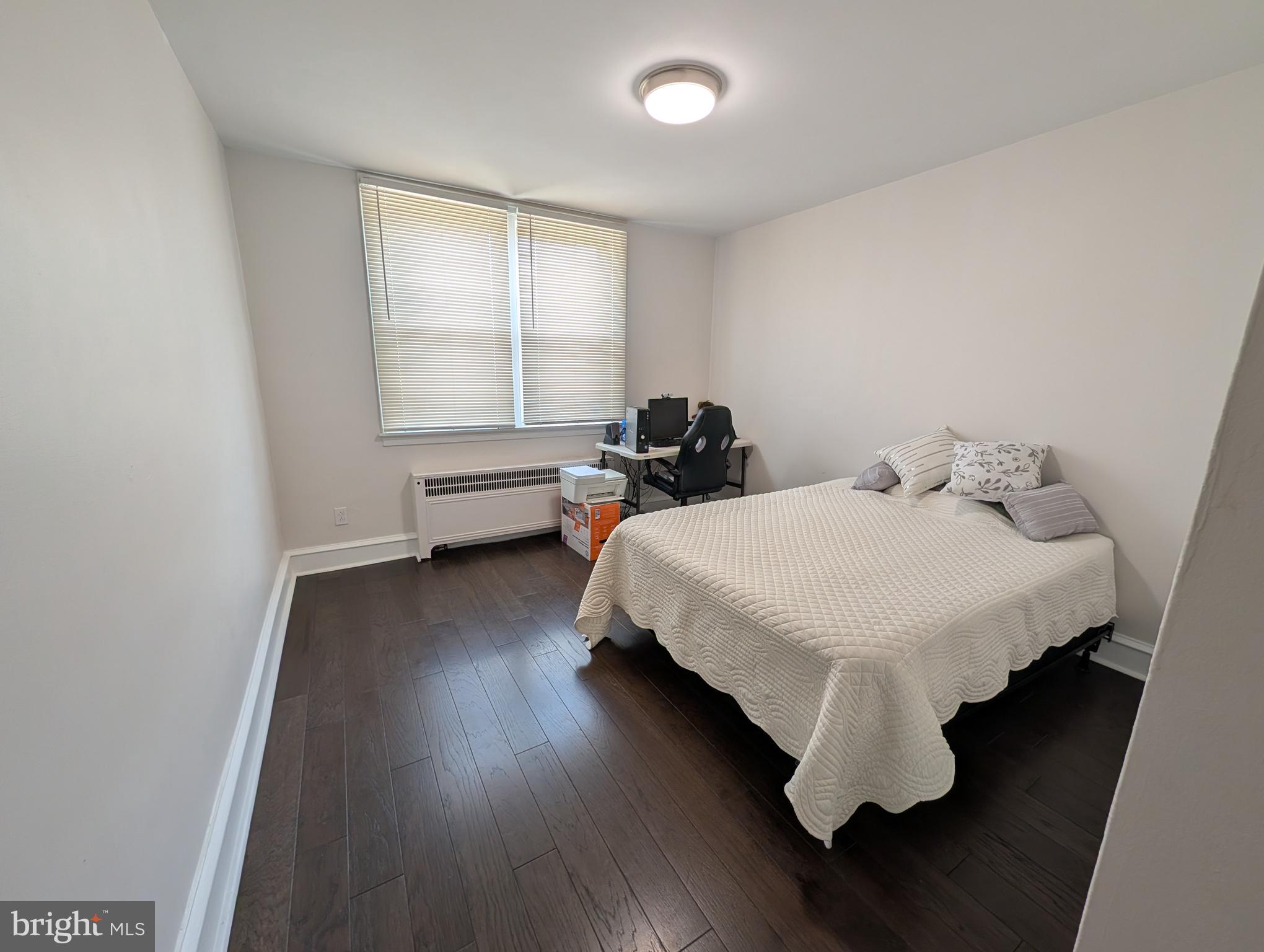 WEST OAK LANE - Residential