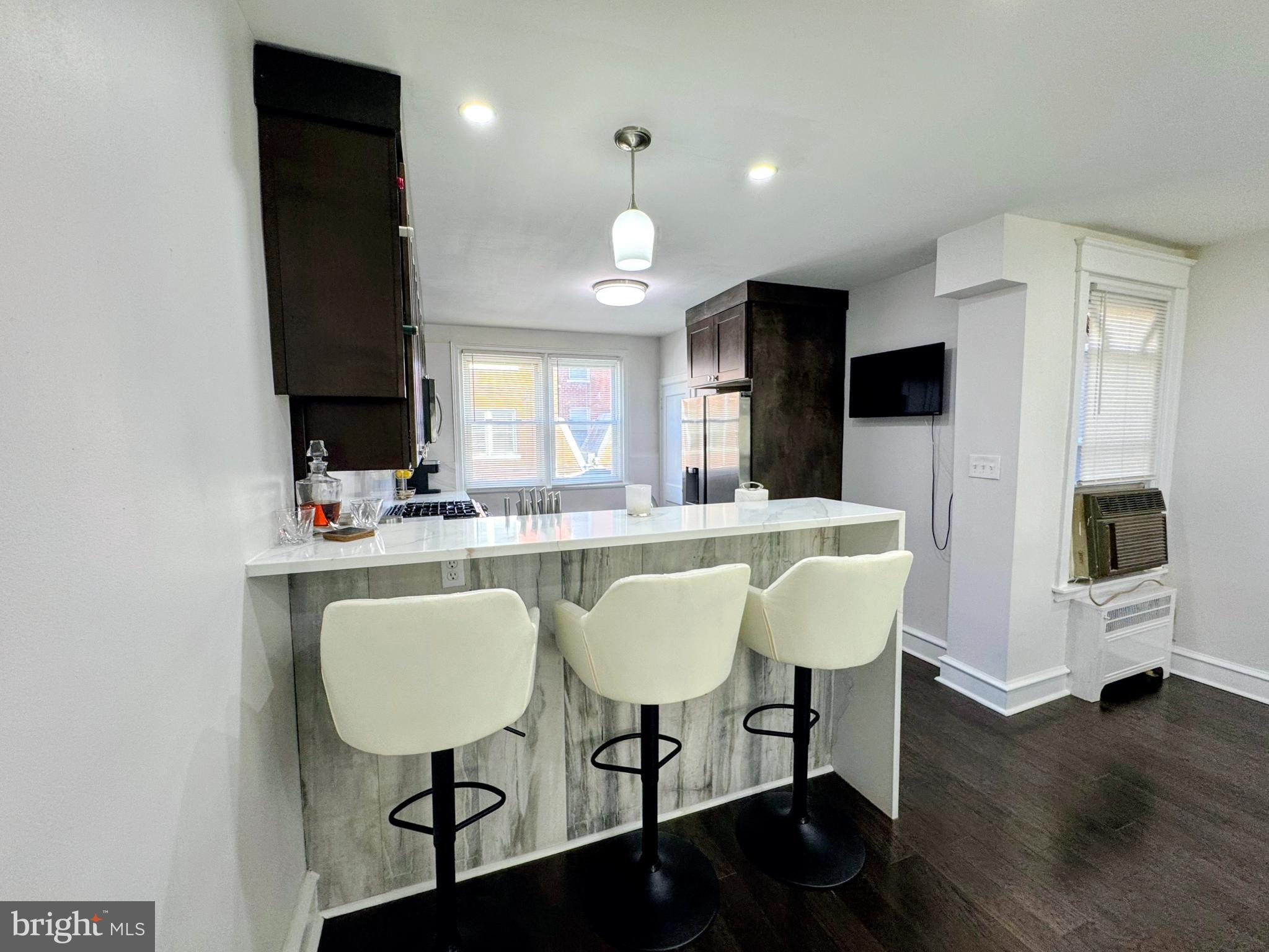 WEST OAK LANE - Residential