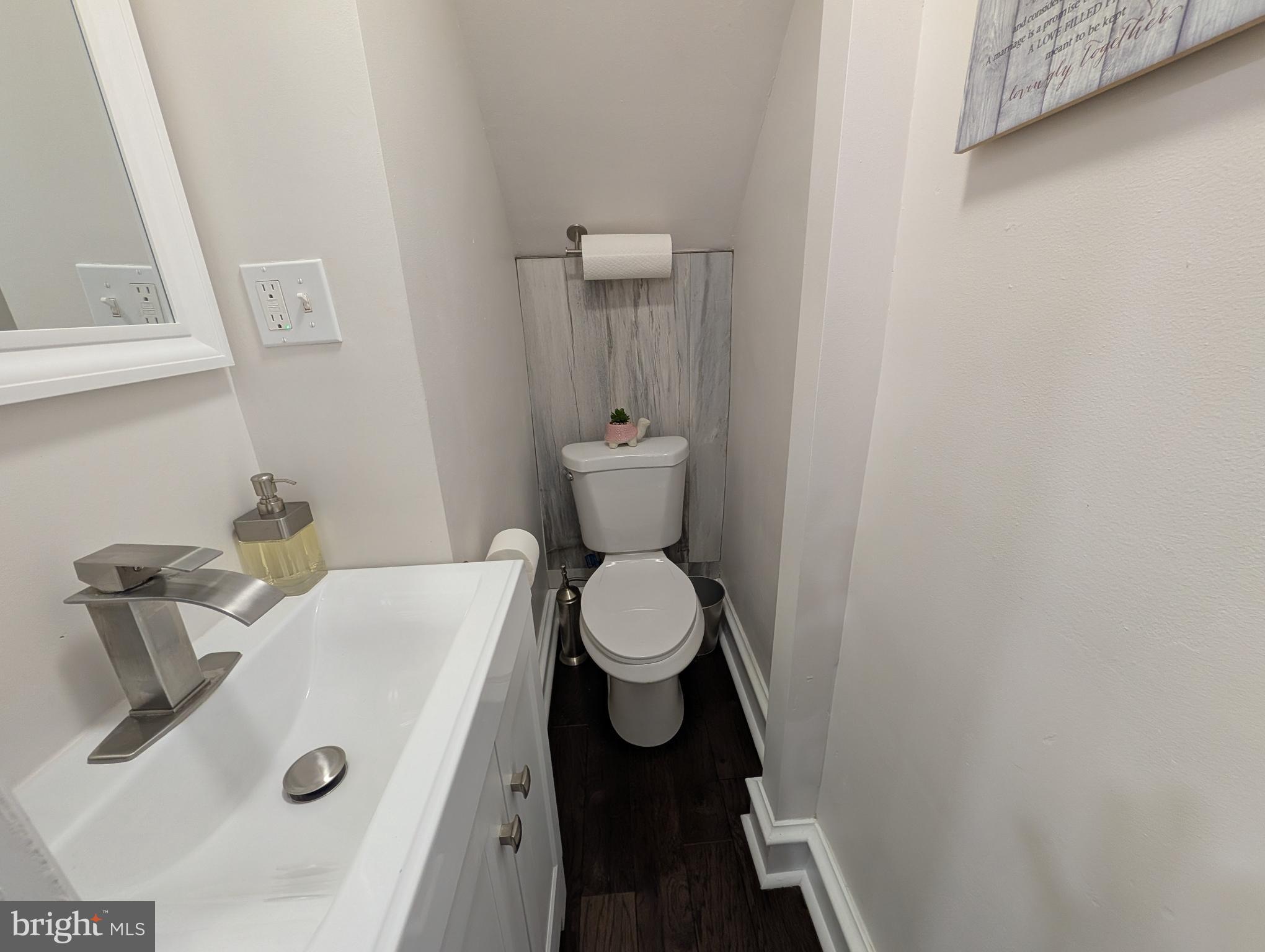 WEST OAK LANE - Residential