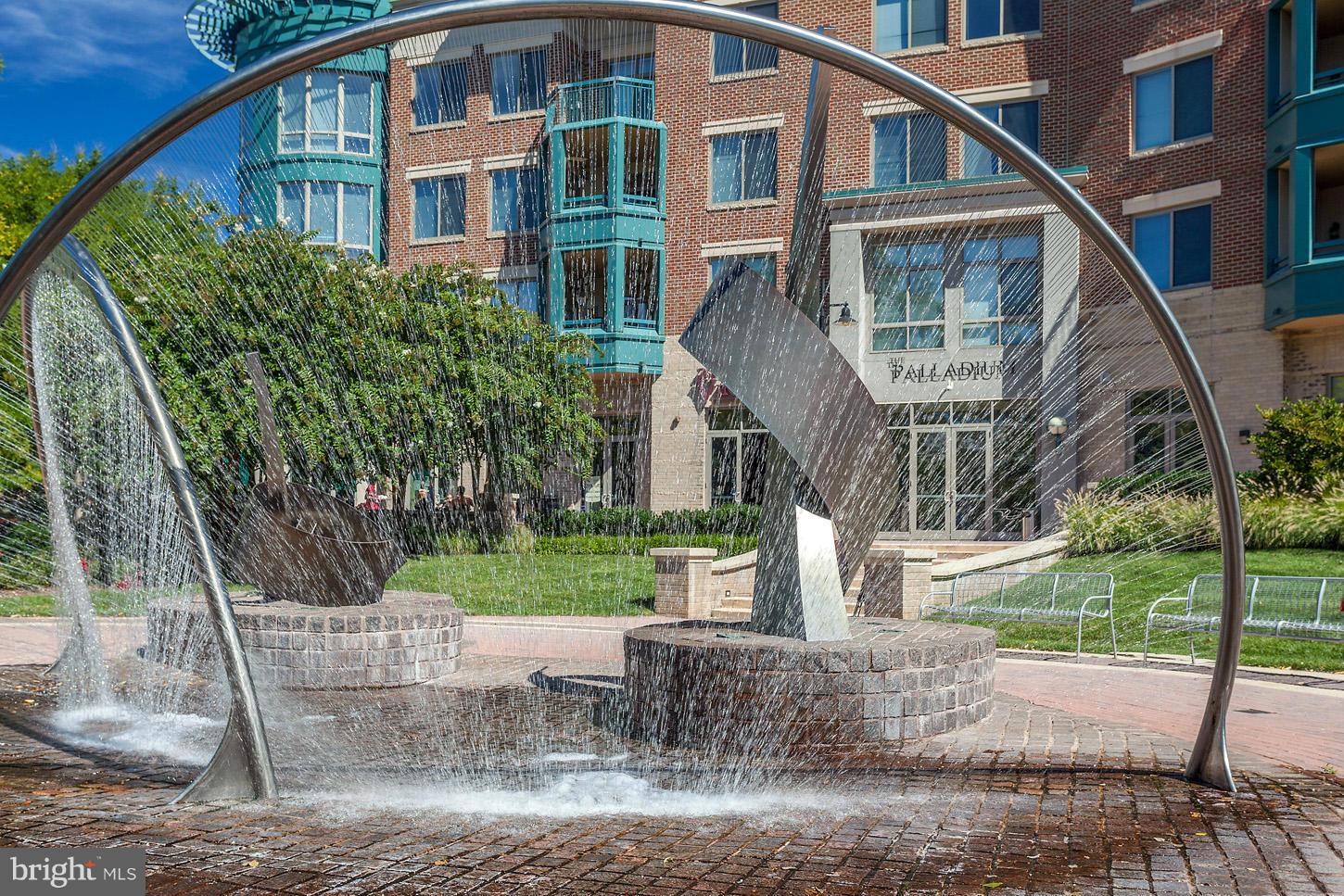 PALLADIUM AT MCLEAN - Residential
