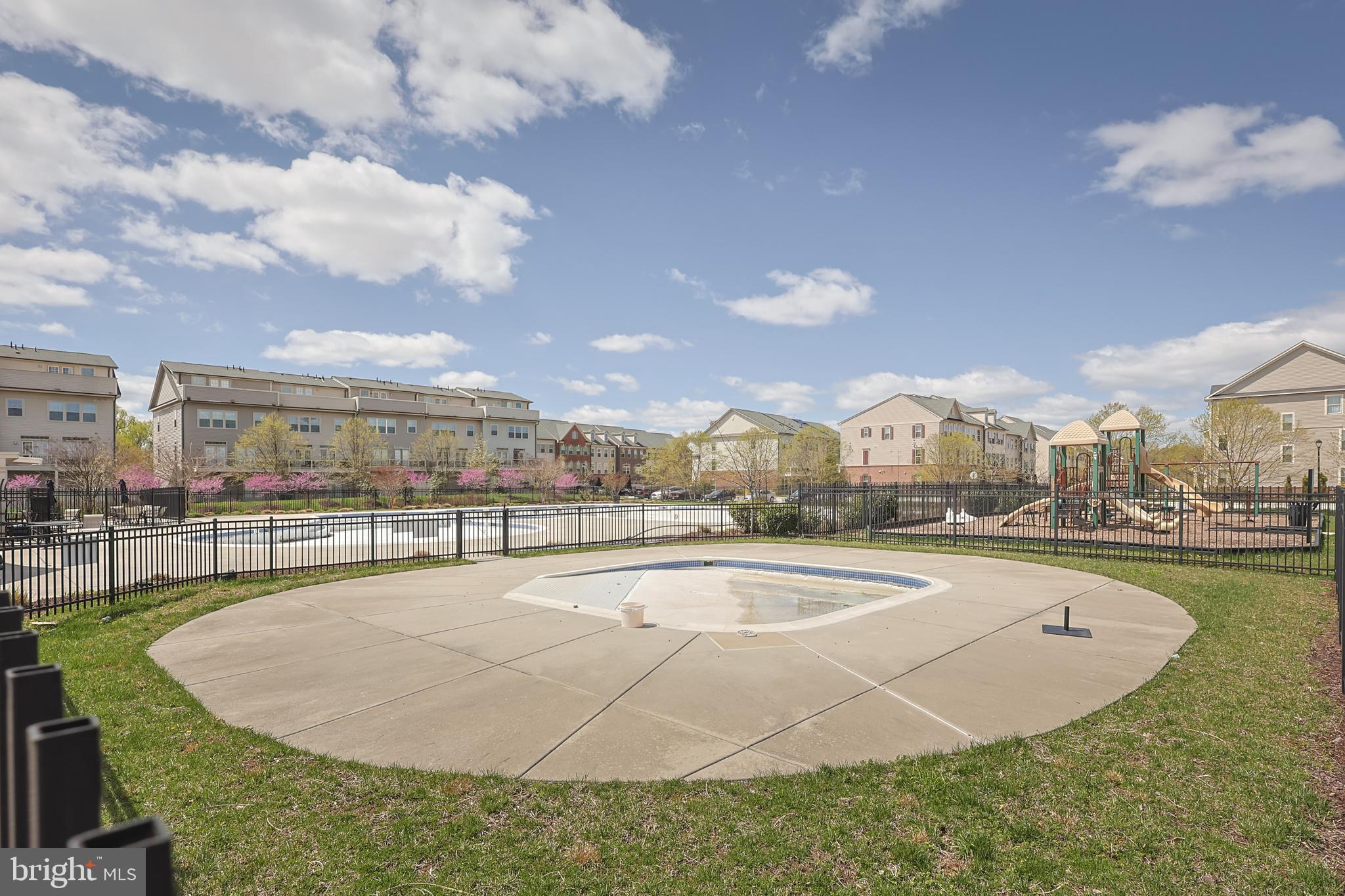 PARKSIDE - Residential Lease