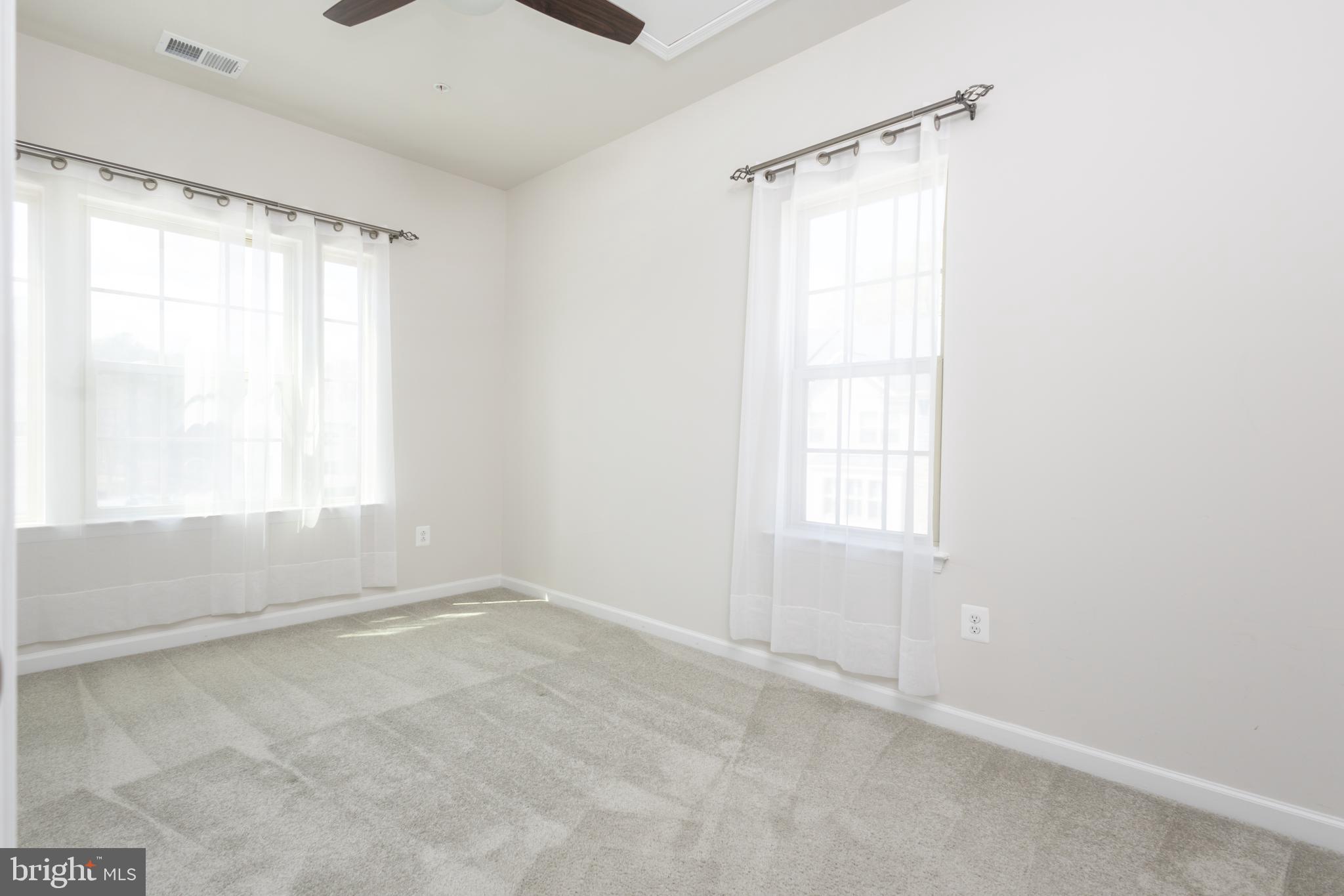 PARKSIDE - Residential Lease