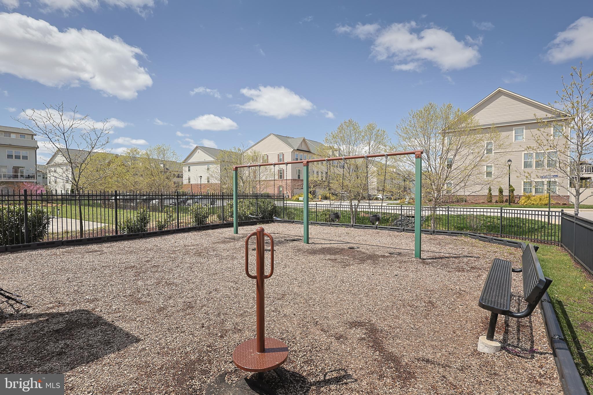 PARKSIDE - Residential Lease