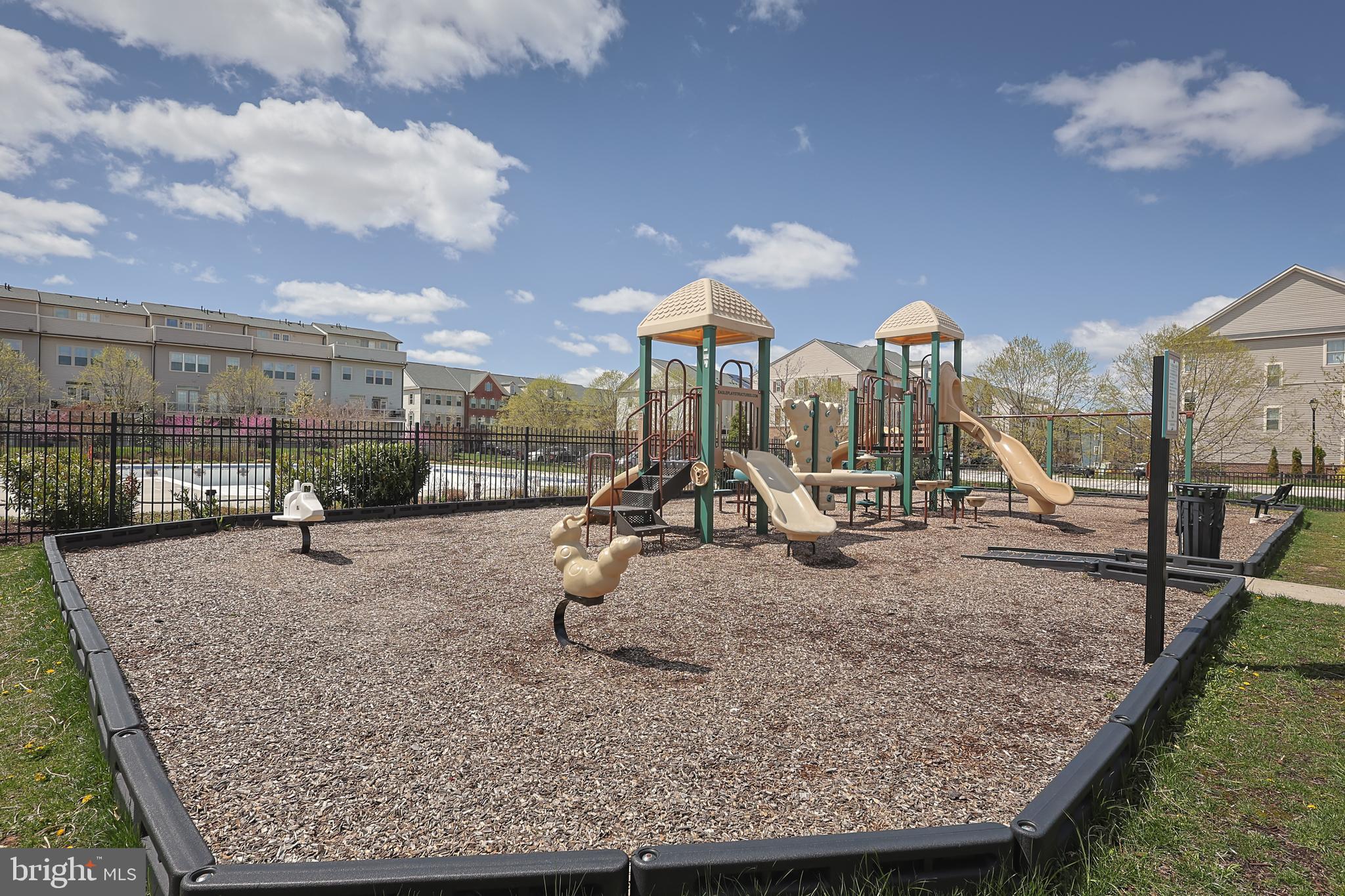 PARKSIDE - Residential Lease