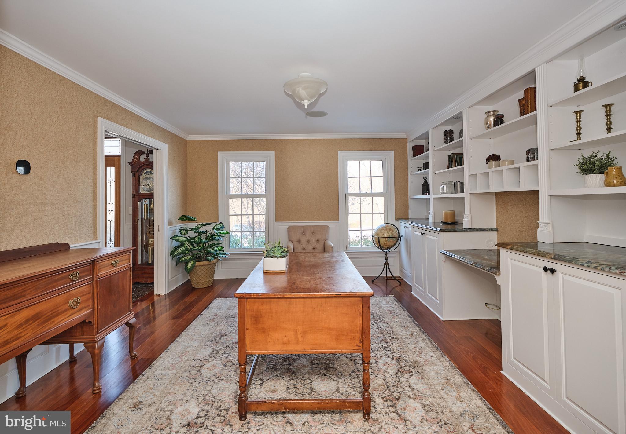 WHITE GATE - Residential