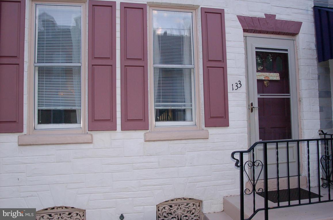 CHESTNUT HILL - Residential