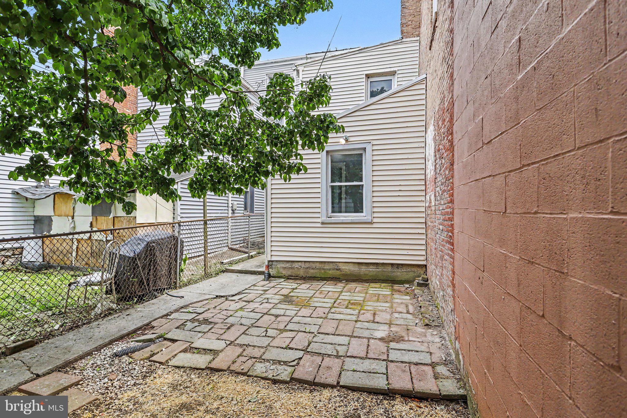 COLUMBIA BOROUGH - Residential