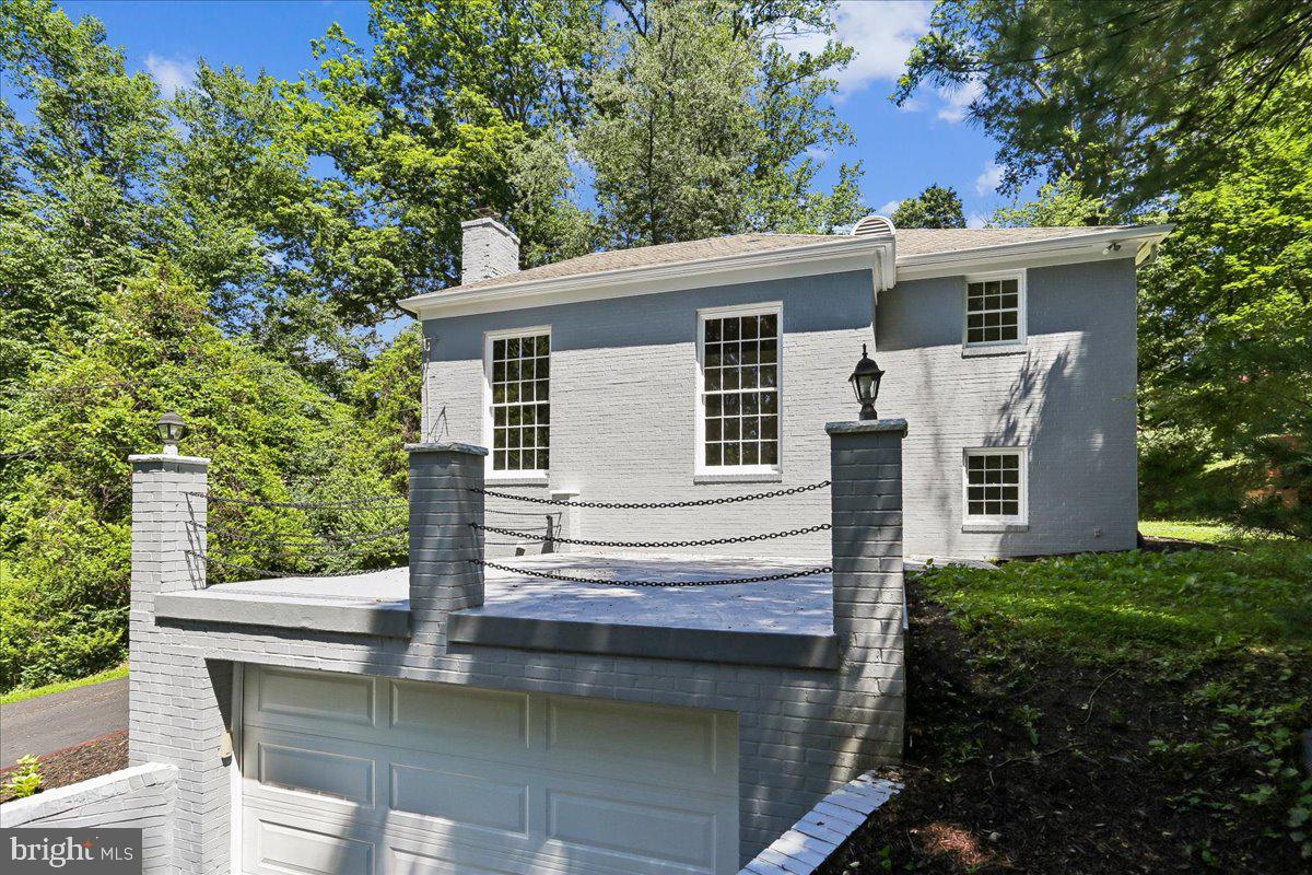 MEADOWOOD - Residential