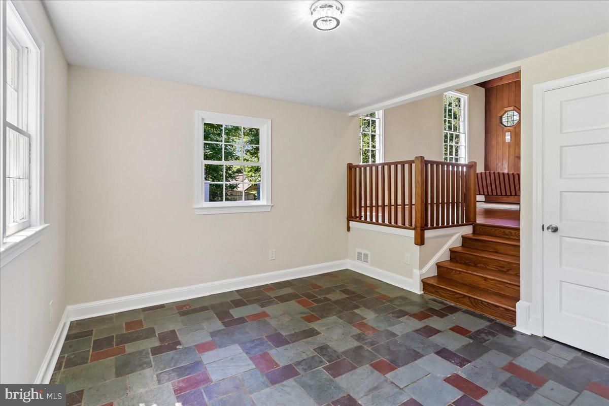 MEADOWOOD - Residential