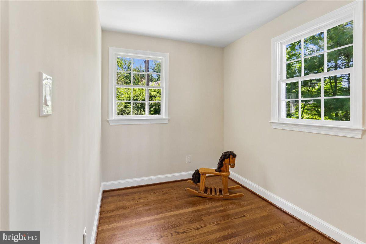 MEADOWOOD - Residential