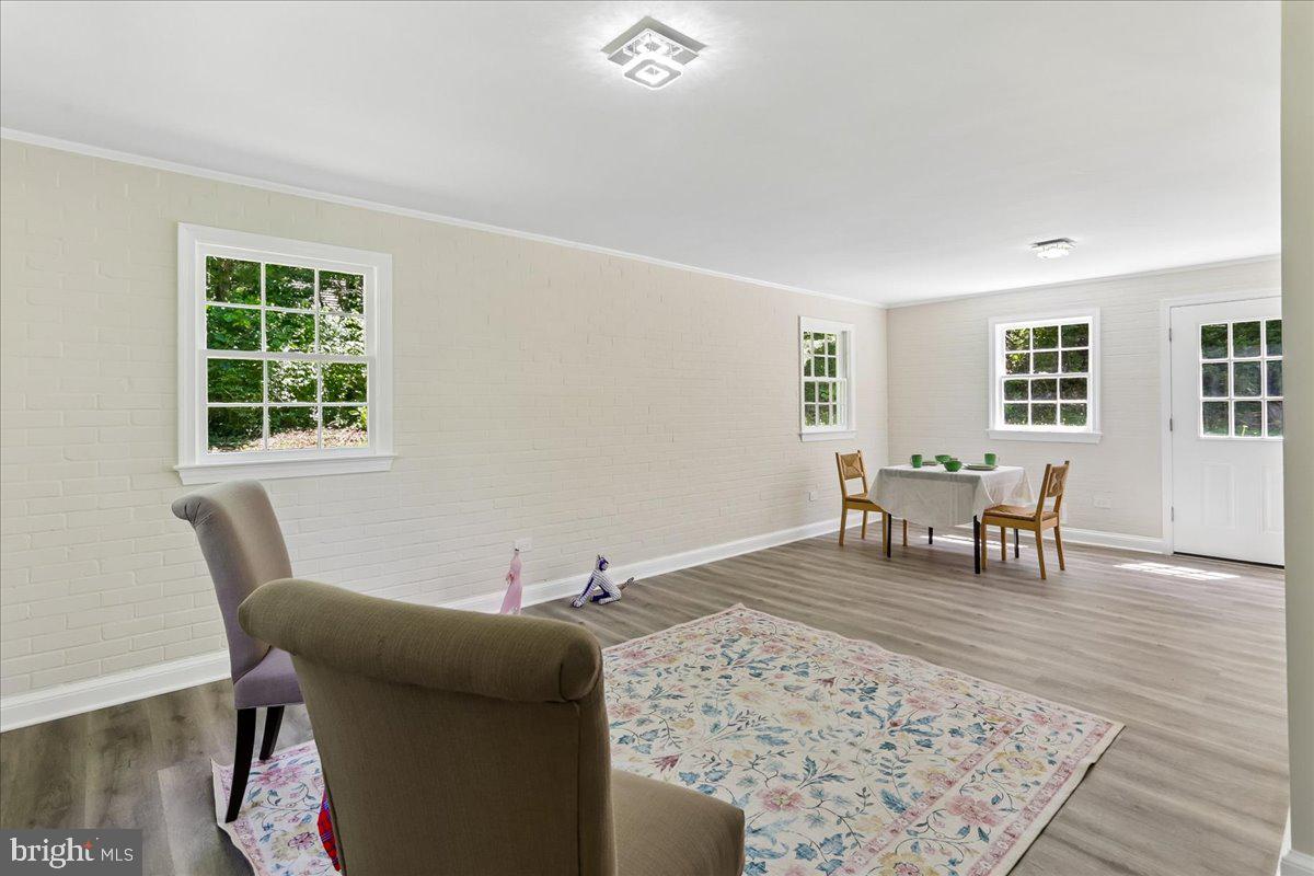MEADOWOOD - Residential