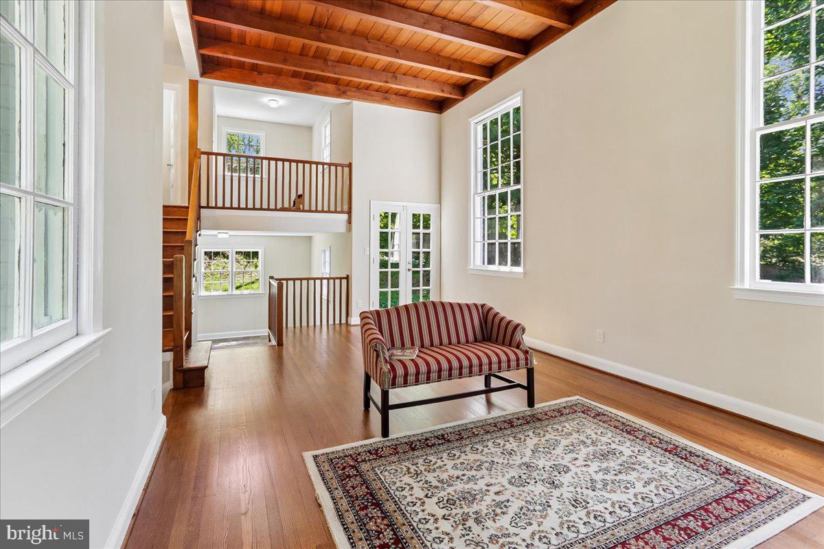 MEADOWOOD - Residential