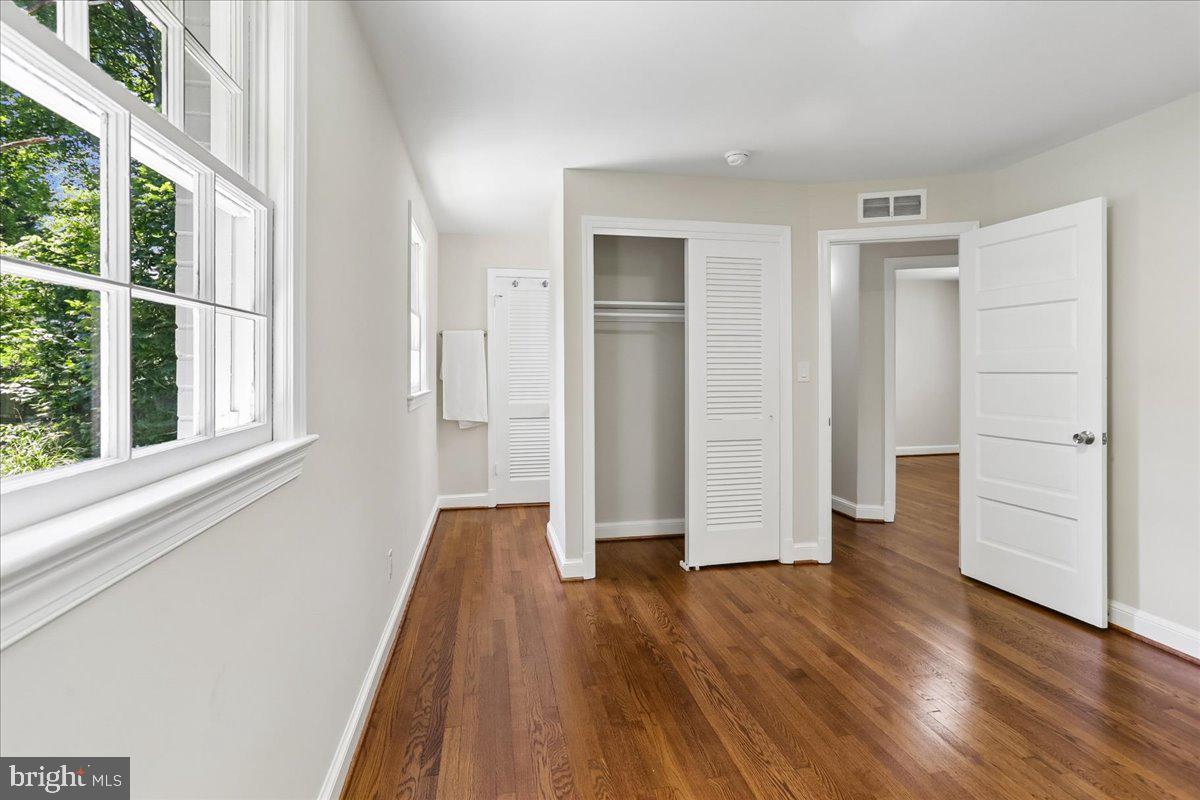 MEADOWOOD - Residential