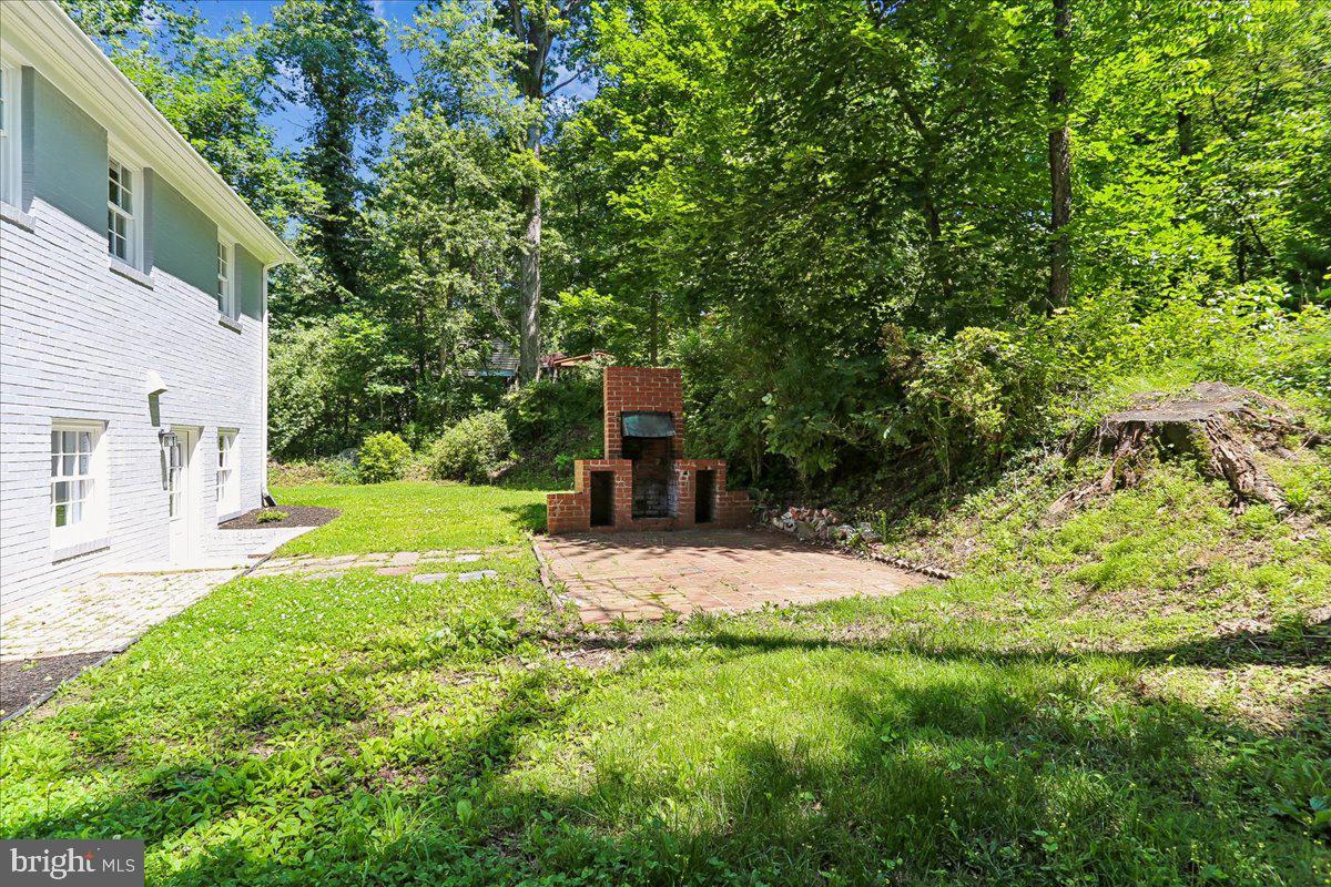 MEADOWOOD - Residential