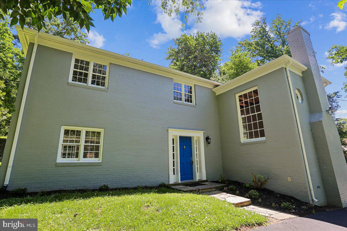 MEADOWOOD - Residential