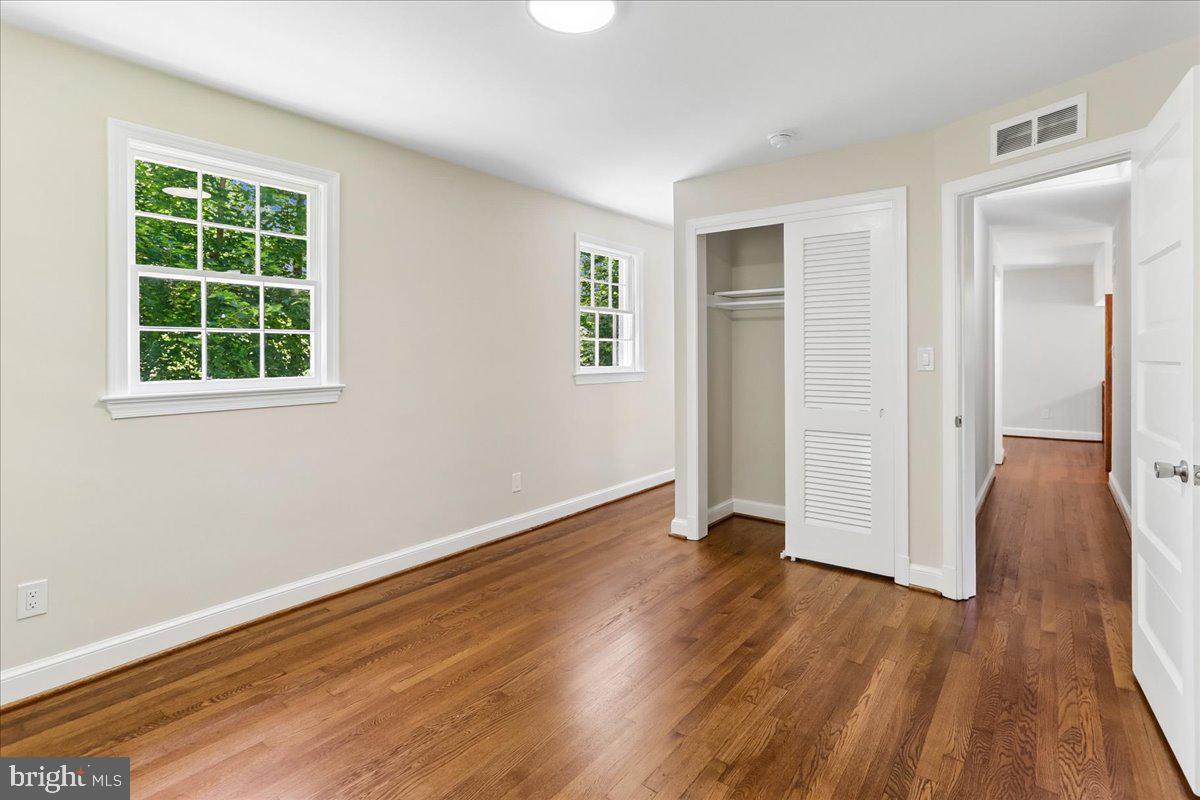 MEADOWOOD - Residential