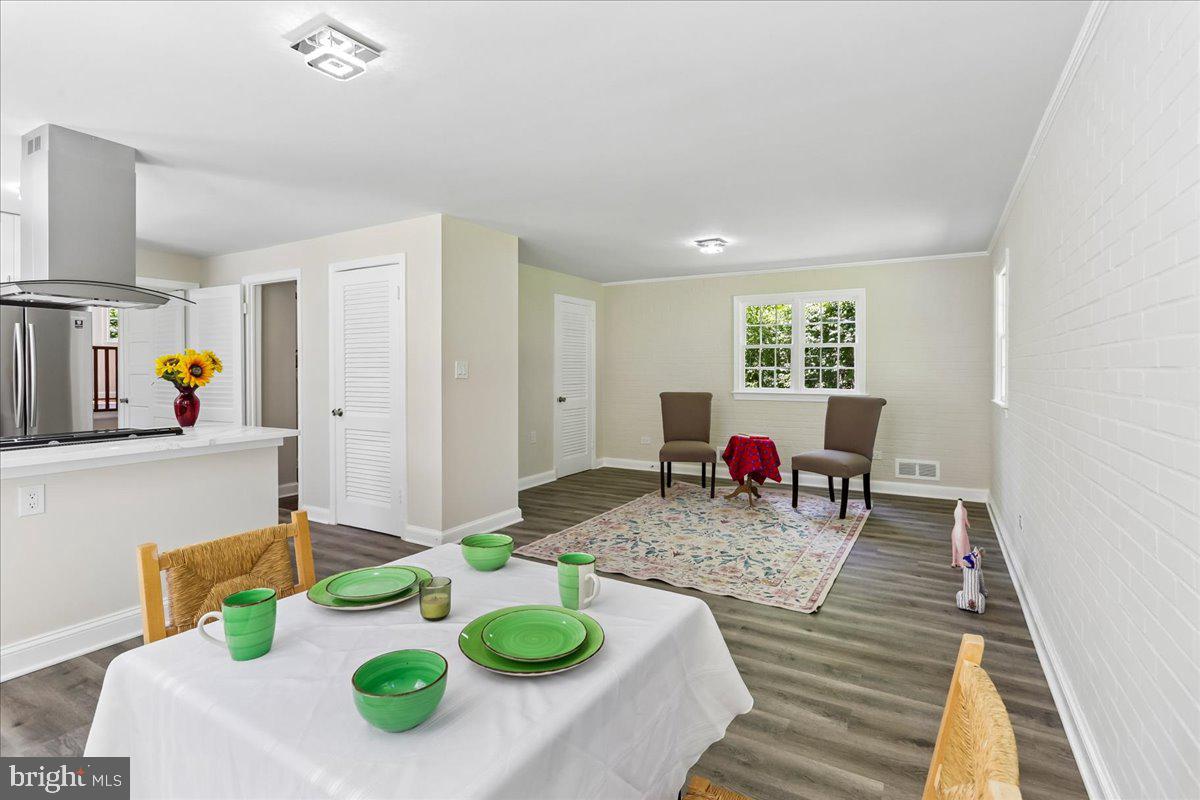 MEADOWOOD - Residential